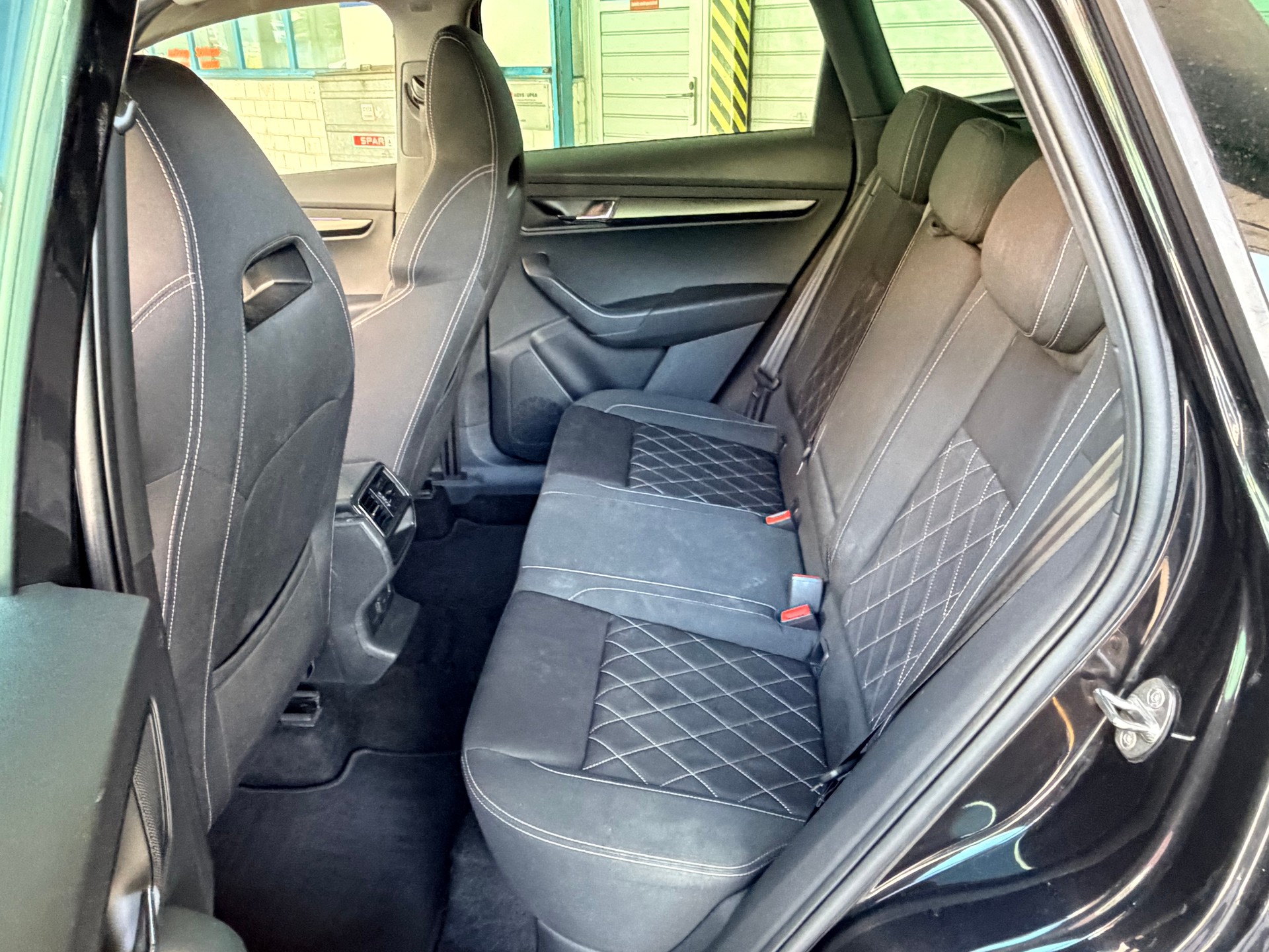SKODA Karoq 2.0 TSI SportLine DSG 4x4-image-5