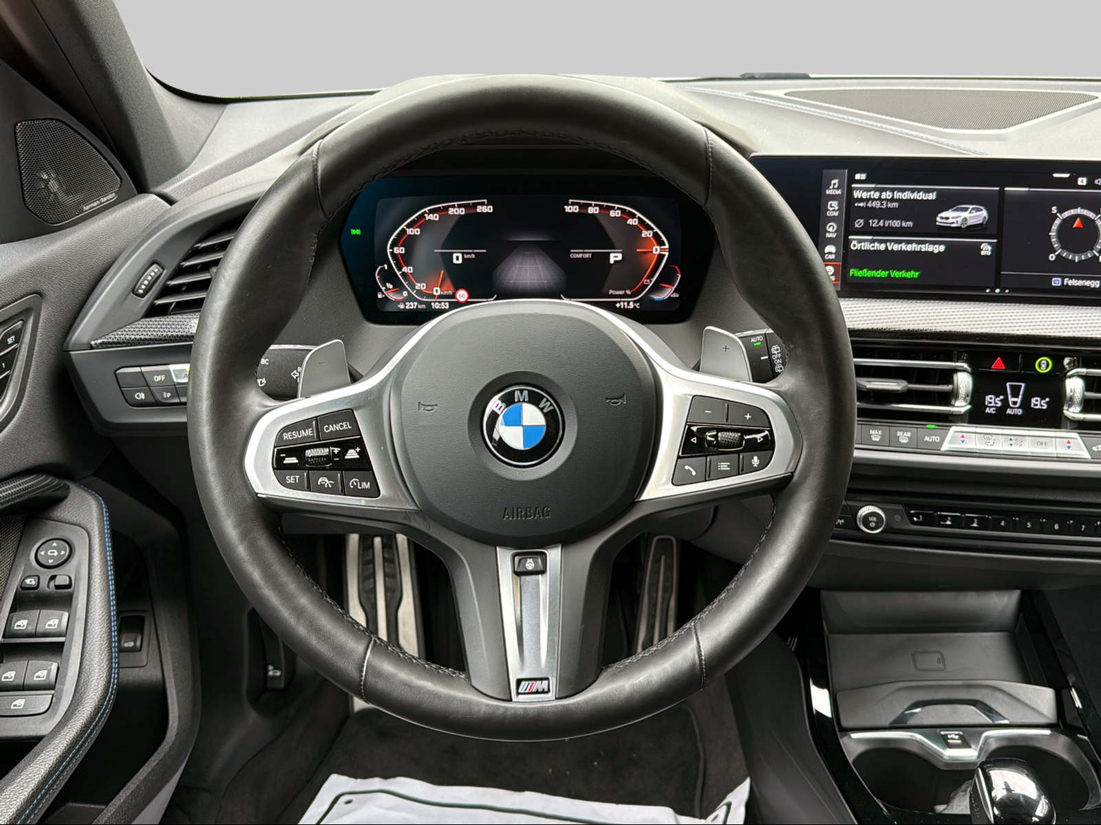 BMW M135i xDrive Steptronic-image-8