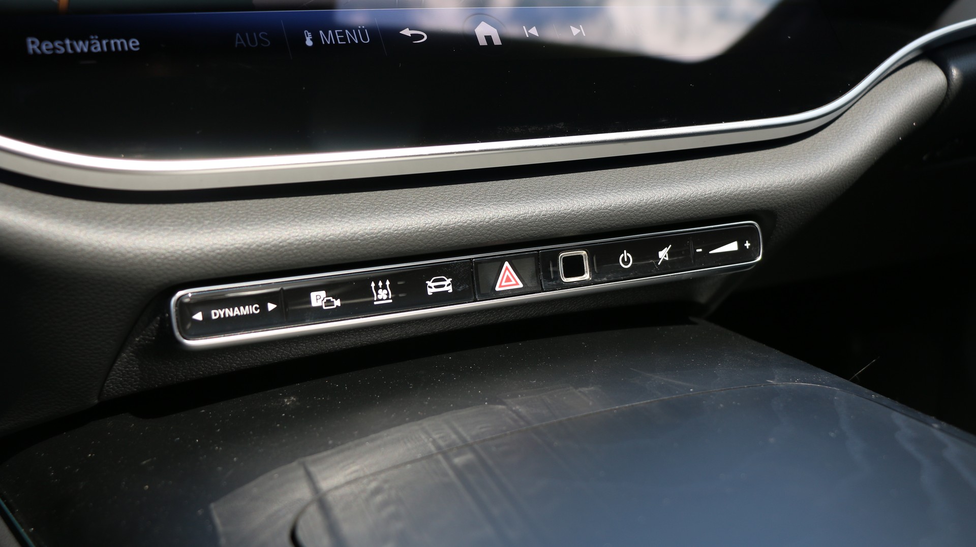 MERCEDES-BENZ E 220 d 4MATIC T-Modell "Swiss Star"-image-12