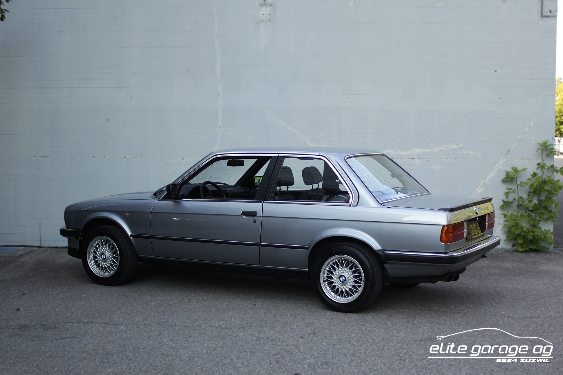 BMW 325i E30 VETERANENGEPRÜFT-image-2