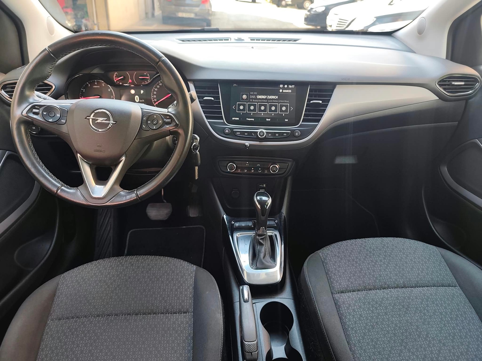 OPEL Crossland X 1.2i Excellence Automatik-image-11
