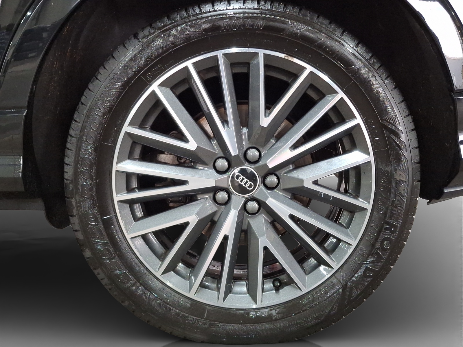 AUDI Q3 40 TDI S line Attraction quattro S-tronic-image-13