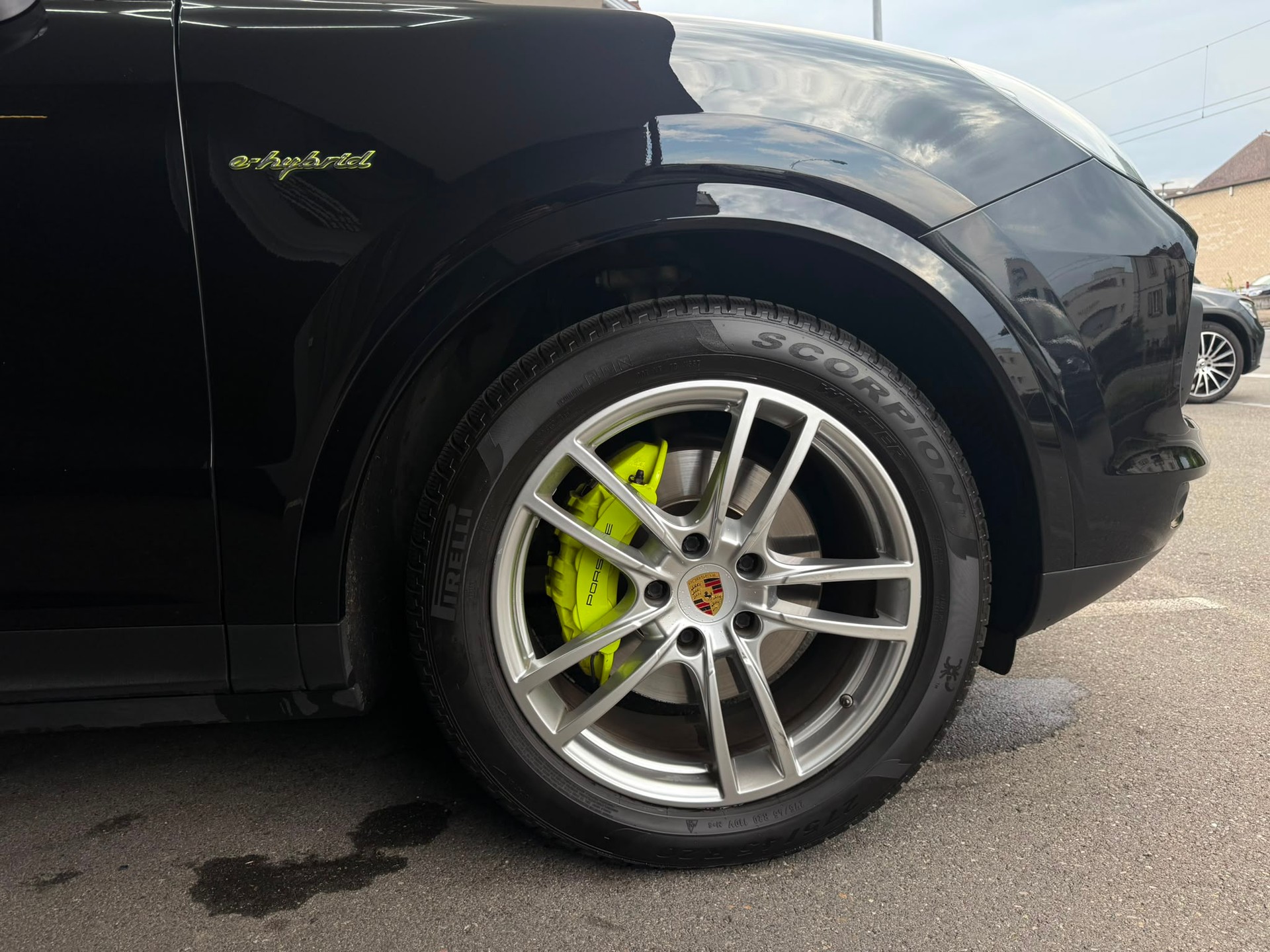 PORSCHE Cayenne *PDLS* *360-Kamera* *Pano Dach* *Bose Sound* E-Hybrid-image-5
