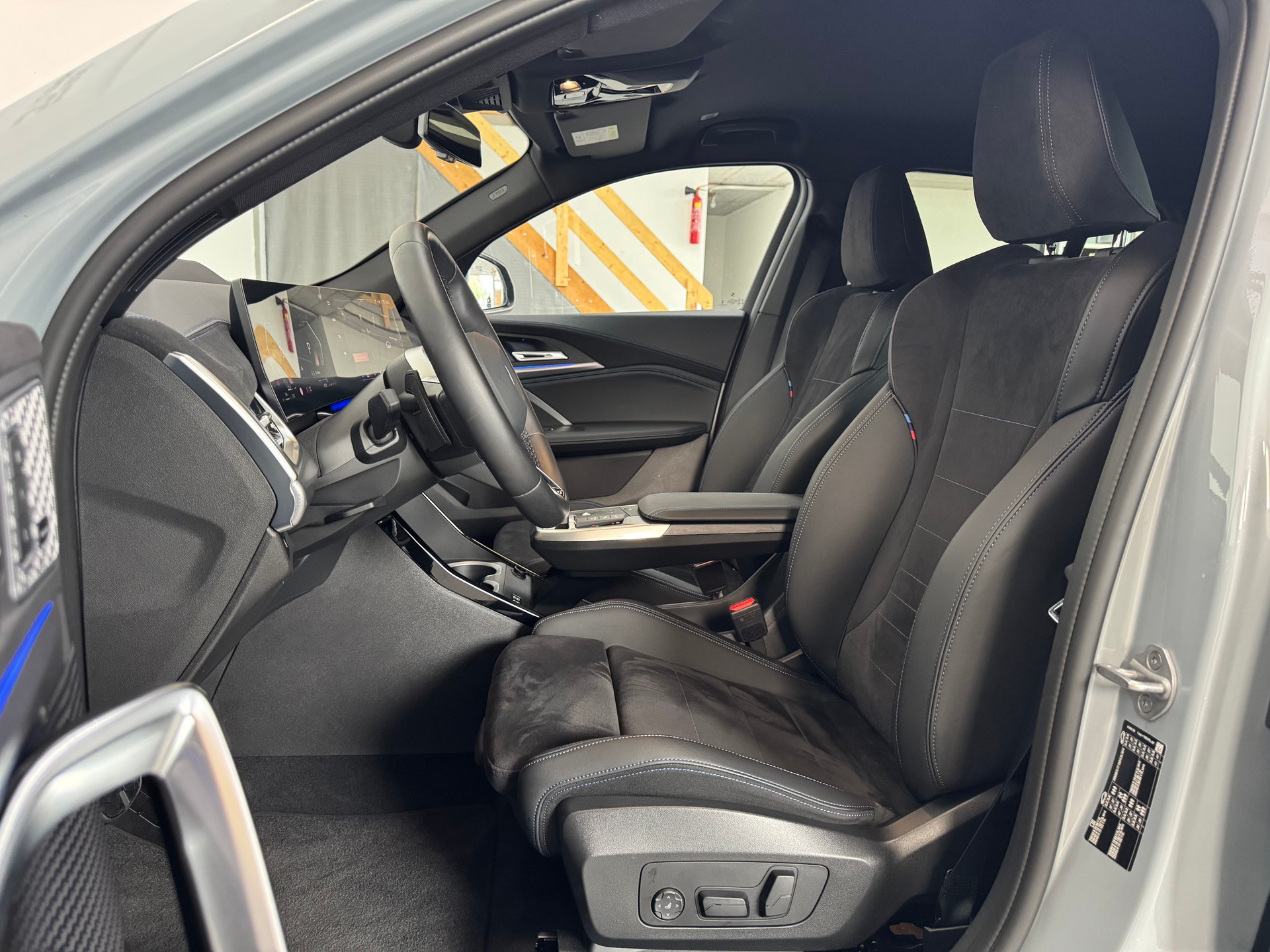BMW X2 sDrive 20i 48V M Sport | CH-Fahrzeug | Iconic Glow-image-9