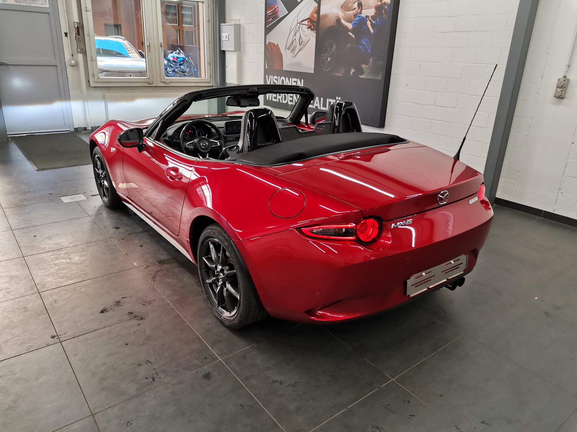 MAZDA MX-5 1.5 Ambition-image-10