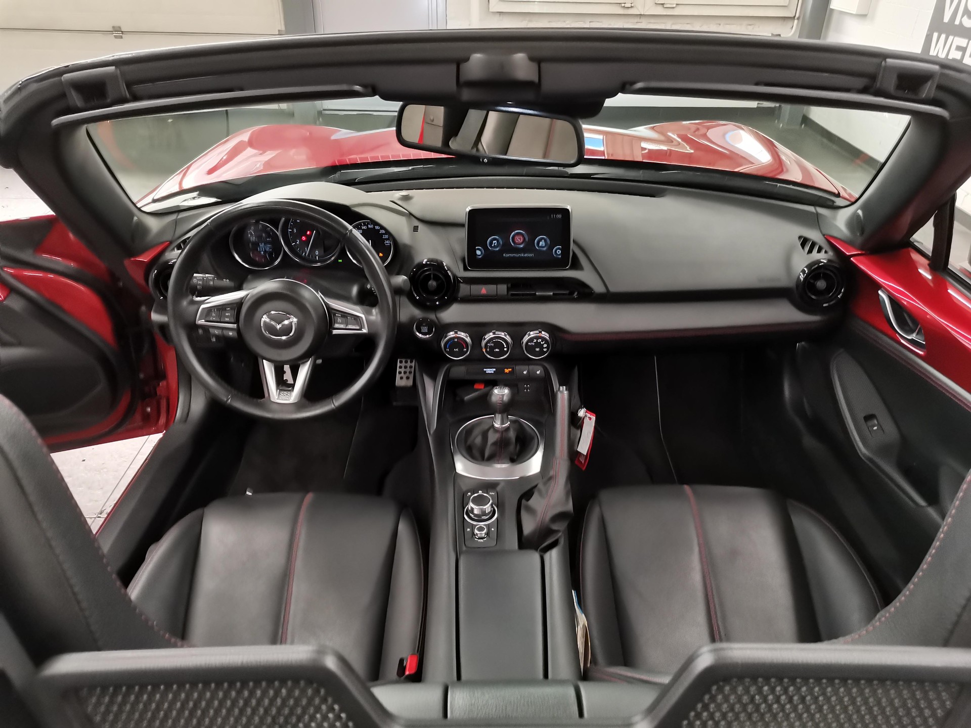 MAZDA MX-5 1.5 Ambition-image-6