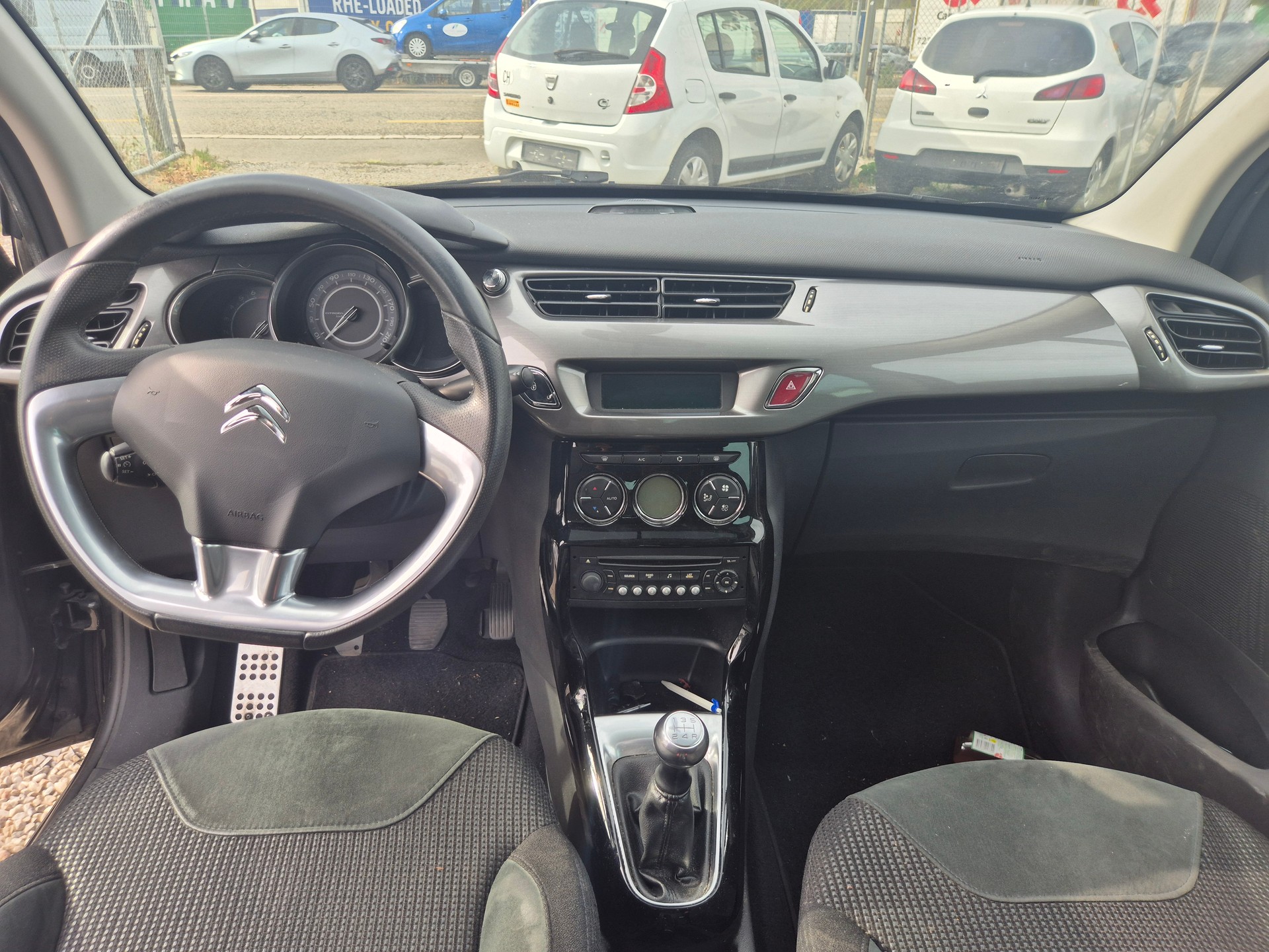 CITROEN C3 1.6i 16V Exclusive-image-10