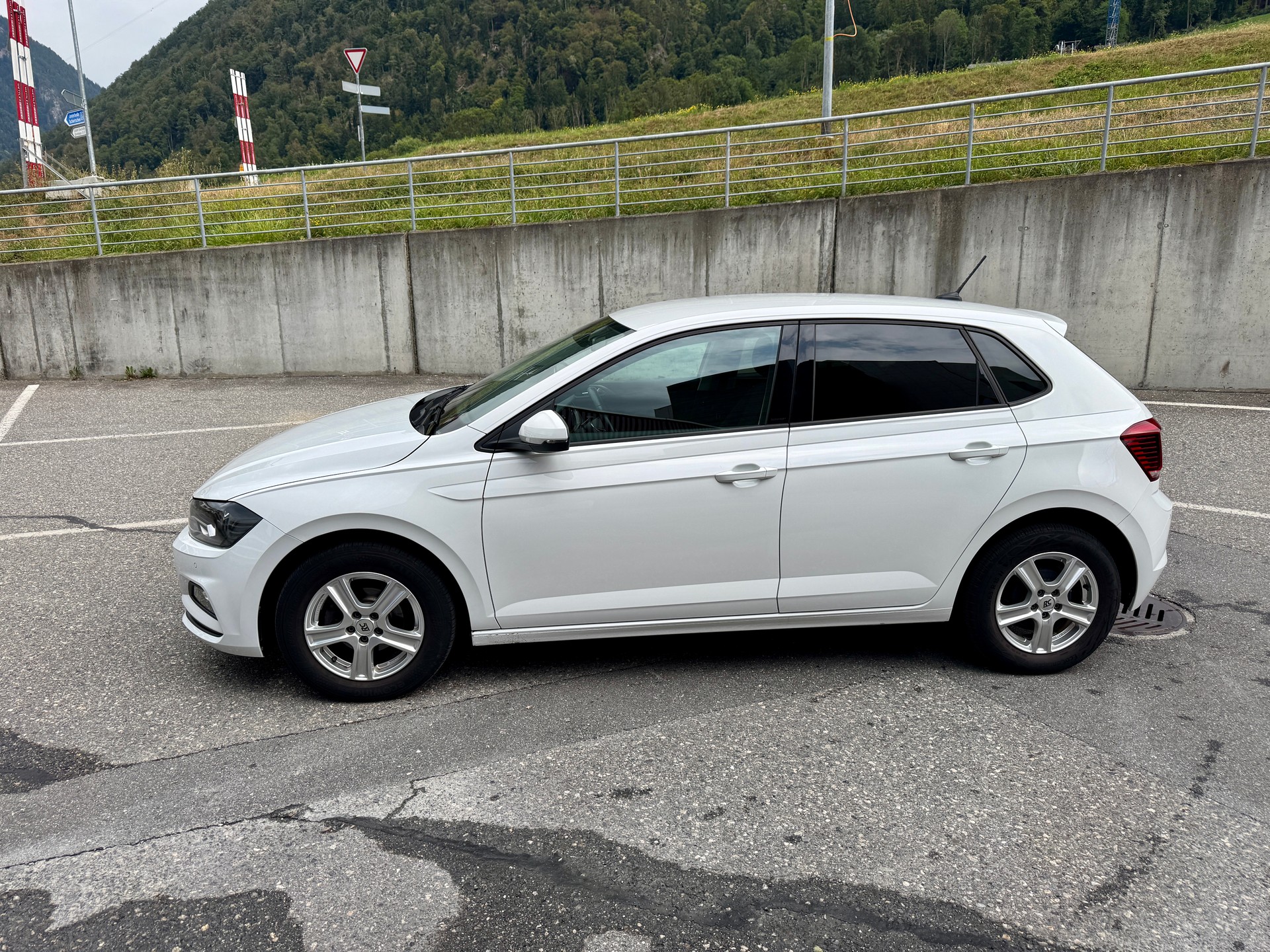 VW 1.0 TSI Comfortline DSG-image-2
