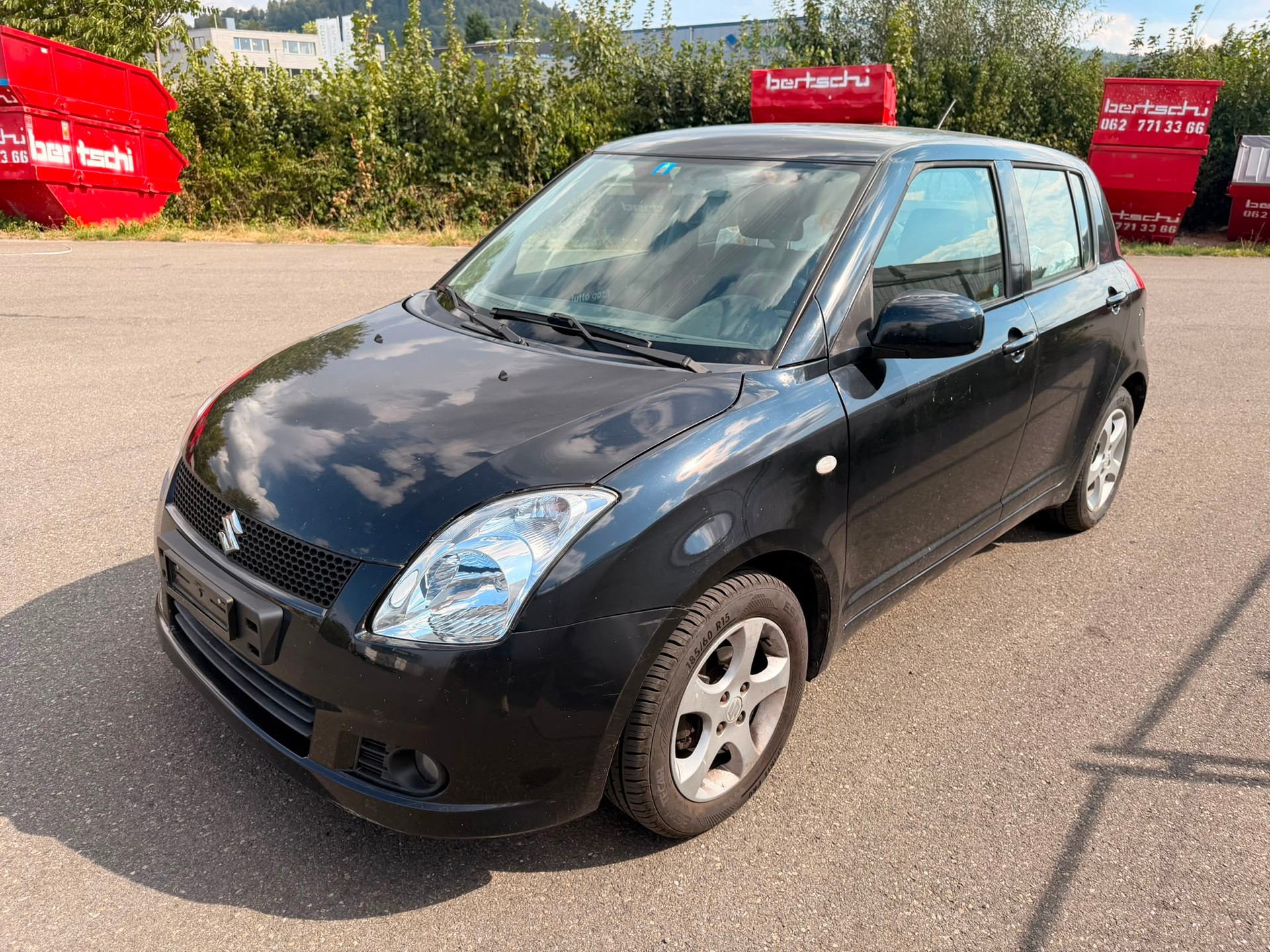 SUZUKI Swift 1.3i 16V GL Top 4x4-image-1