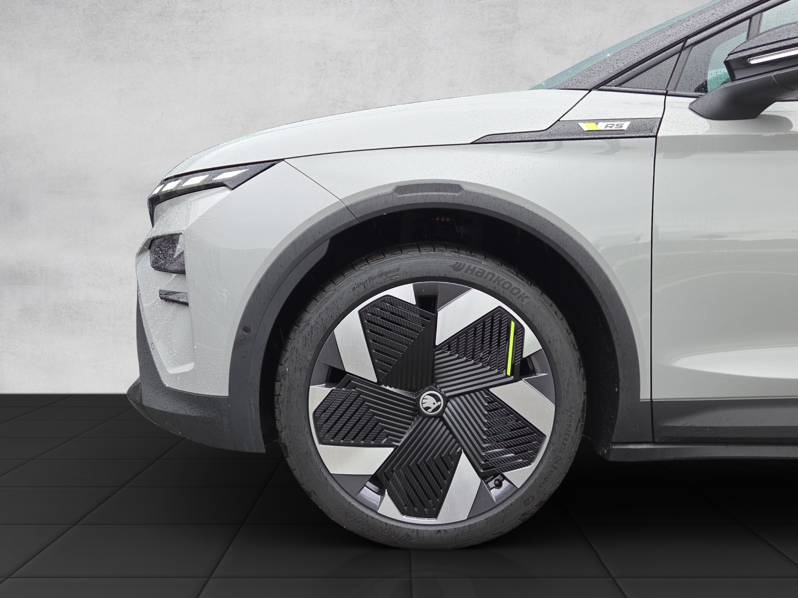 SKODA Elroq RS 4x4-image-14