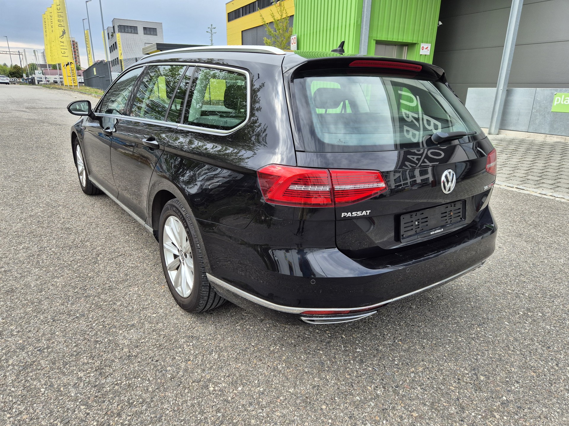 VW Passat Variant 2.0 TDI BMT High. DSG 4Motion-image-3