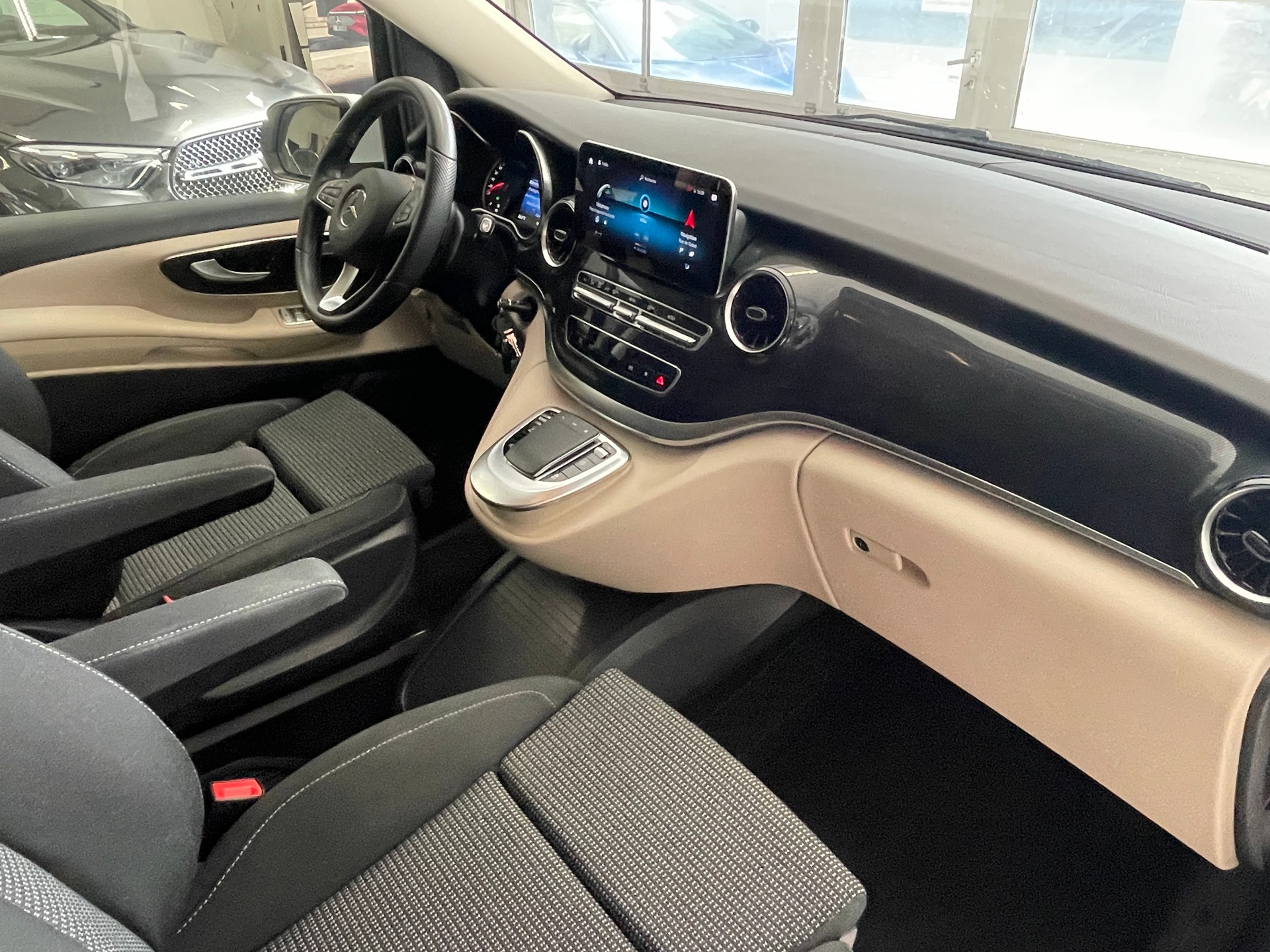 MERCEDES-BENZ Marco Polo 220 d Trend 4M Automat-image-27