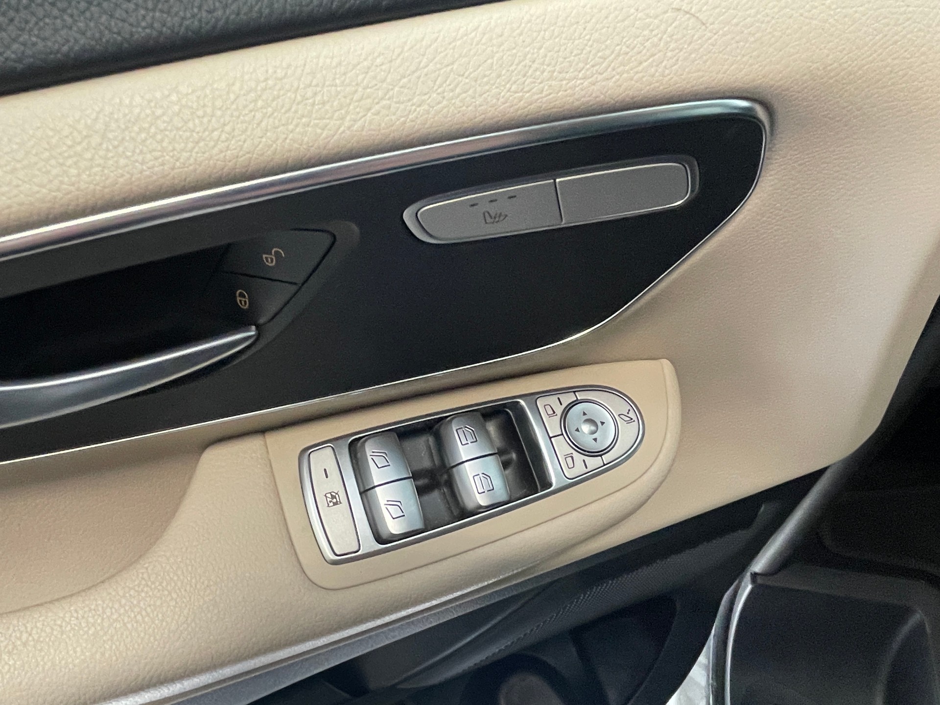 MERCEDES-BENZ Marco Polo 220 d Trend 4M Automat-image-18