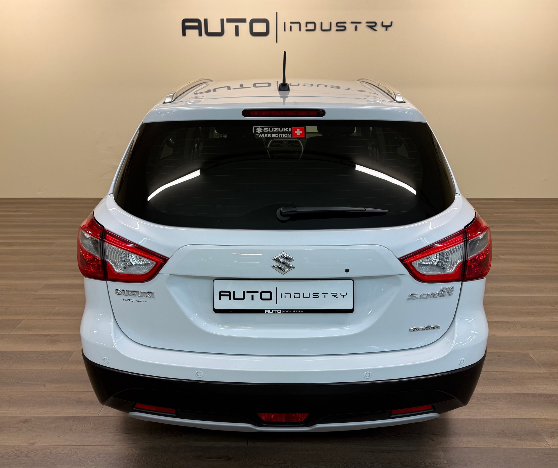 SUZUKI SX4 S-Cross 1.6 16V PizSulai 4WD-image-8