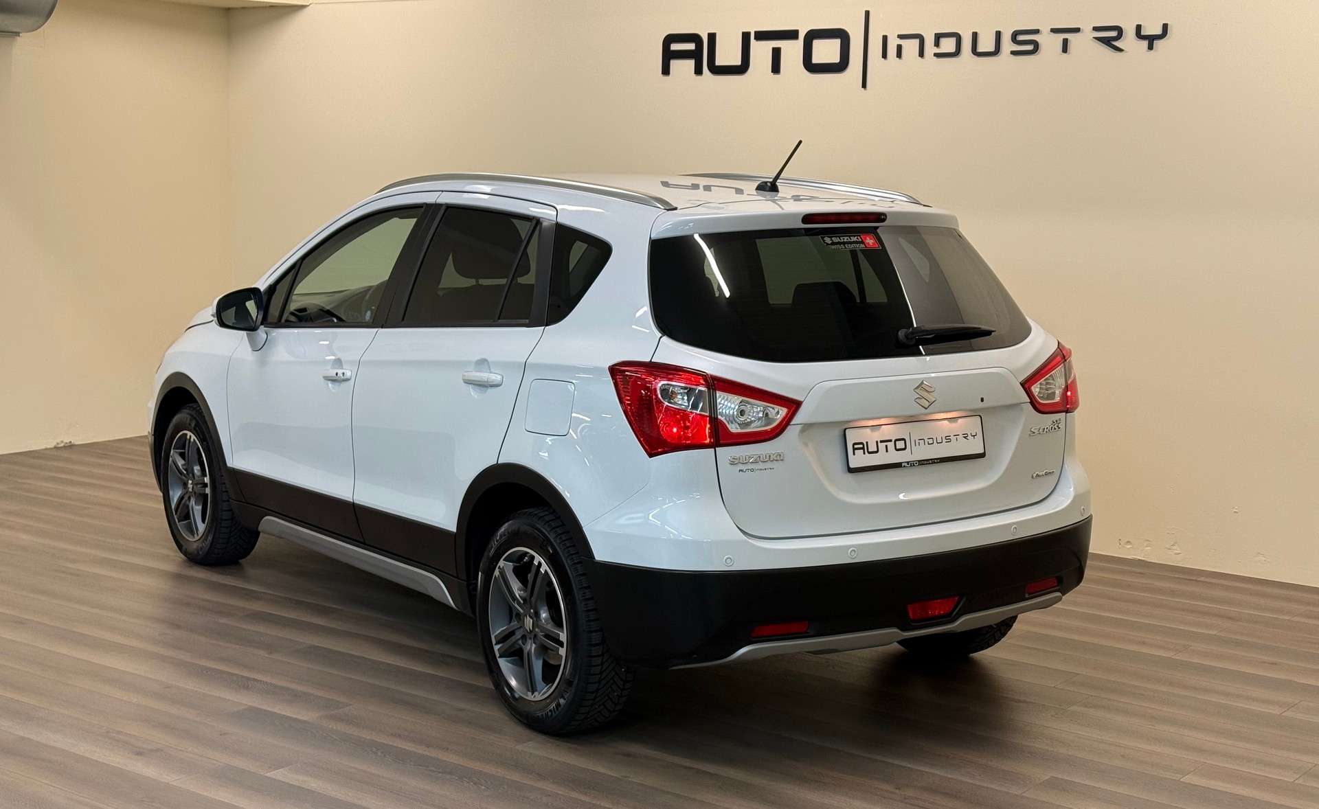 SUZUKI SX4 S-Cross 1.6 16V PizSulai 4WD-image-9