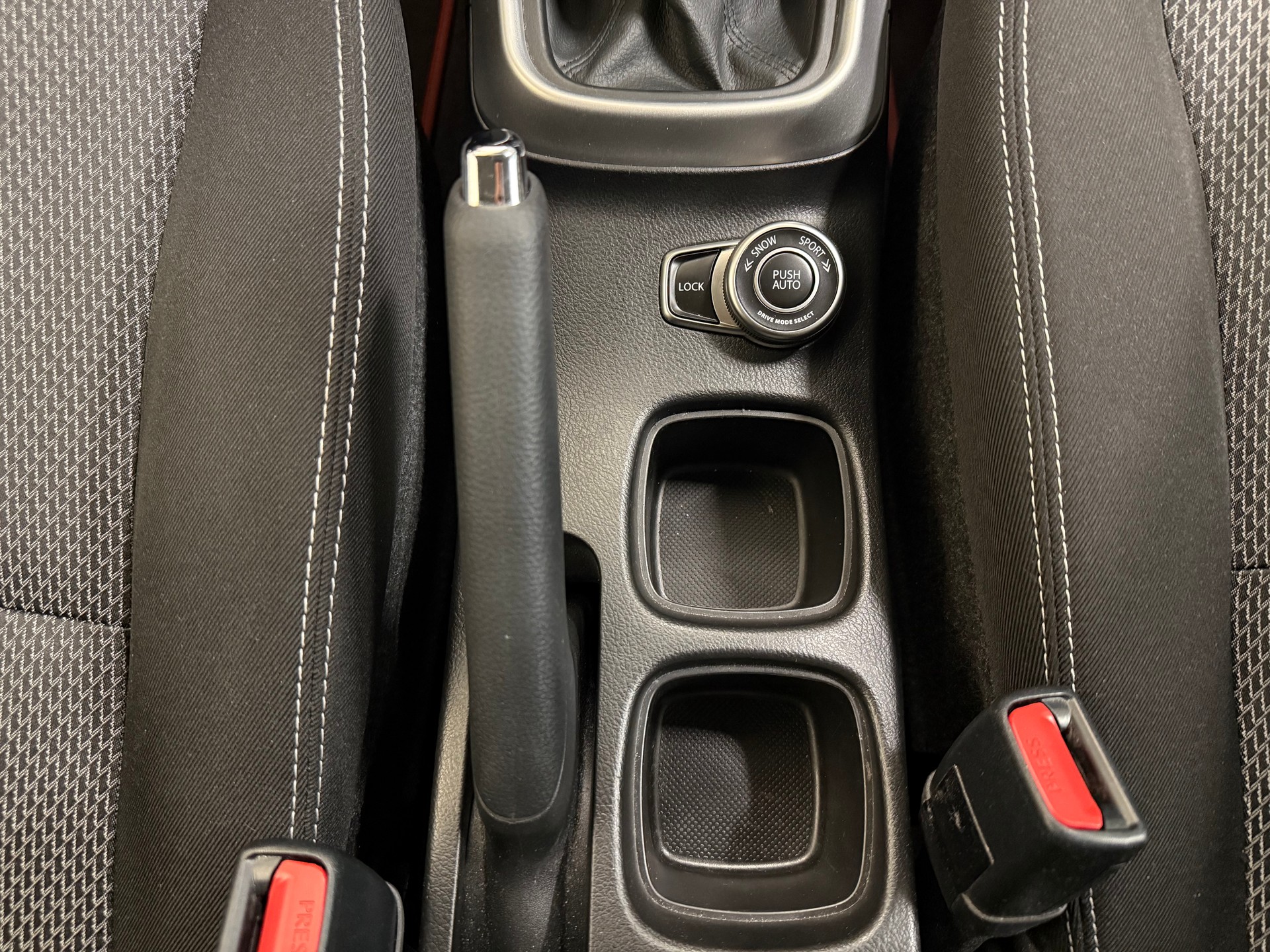 SUZUKI SX4 S-Cross 1.6 16V PizSulai 4WD-image-19