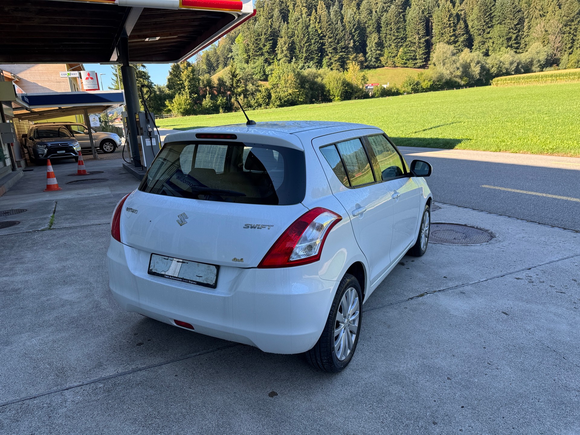 SUZUKI Swift 1.2i 16V GL Top 4x4-image-4