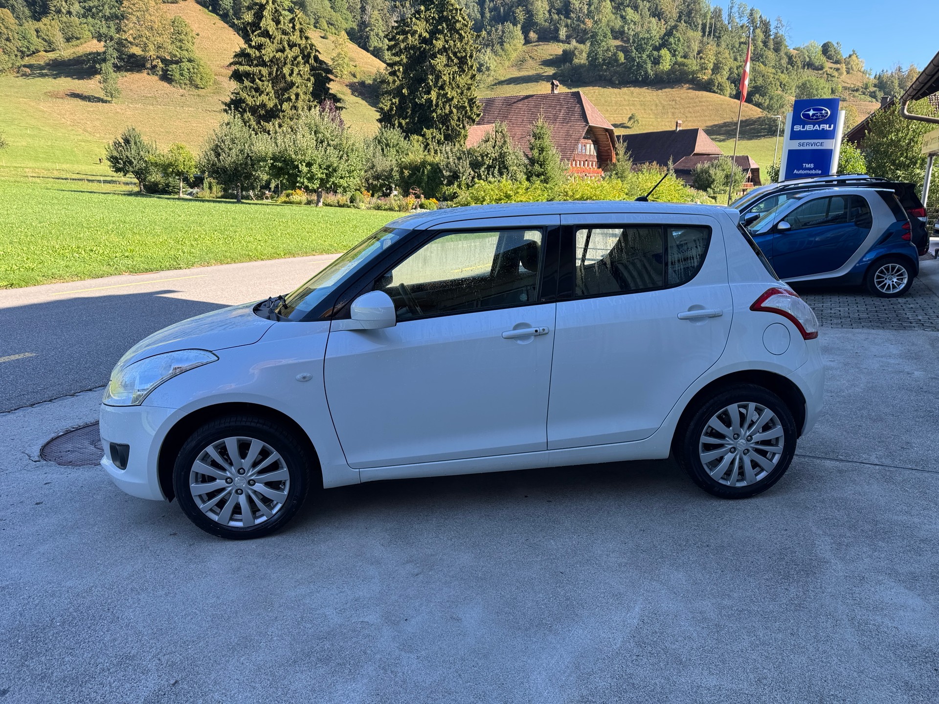 SUZUKI Swift 1.2i 16V GL Top 4x4-image-2