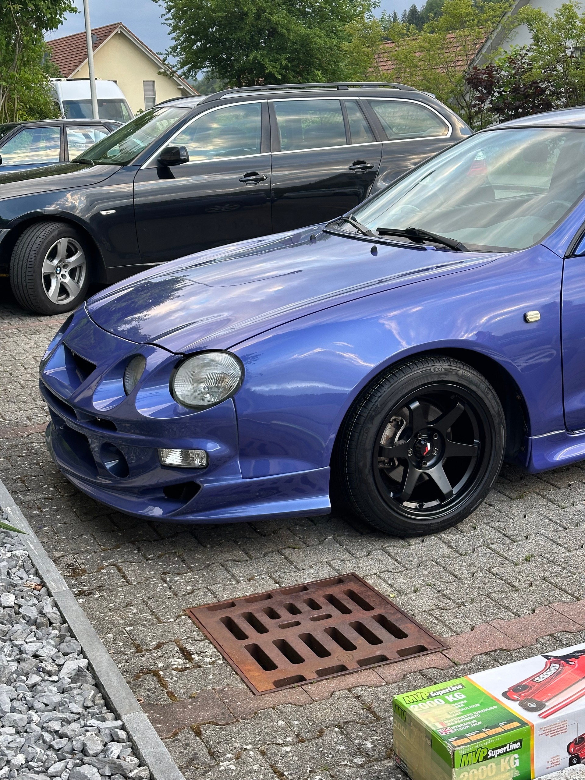 TOYOTA 2.0 GT-image-1