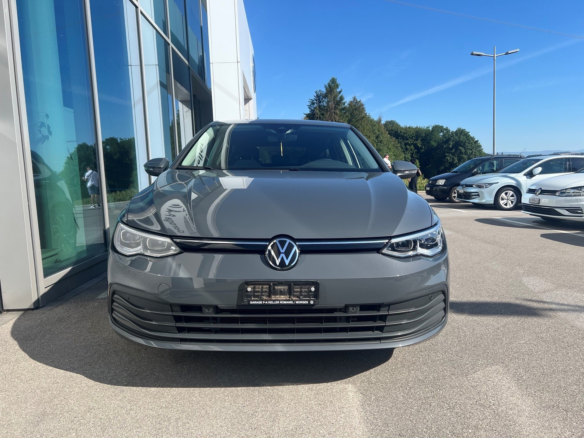 VW Golf 1.0 eTSI mHEV ACTLife DSG-image-2