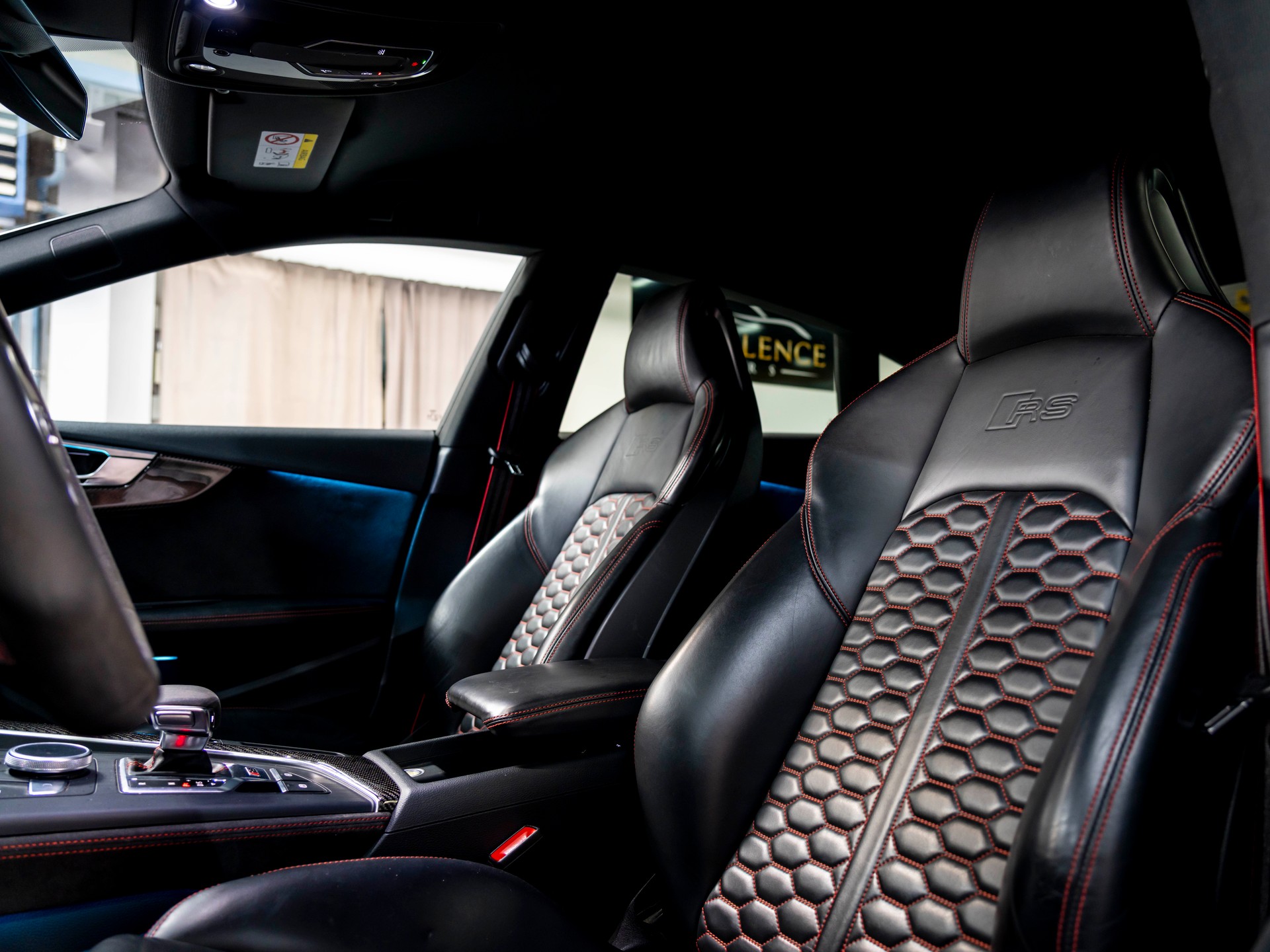 AUDI RS5 Sportback 2.9 TFSI quattro tiptronic-image-16