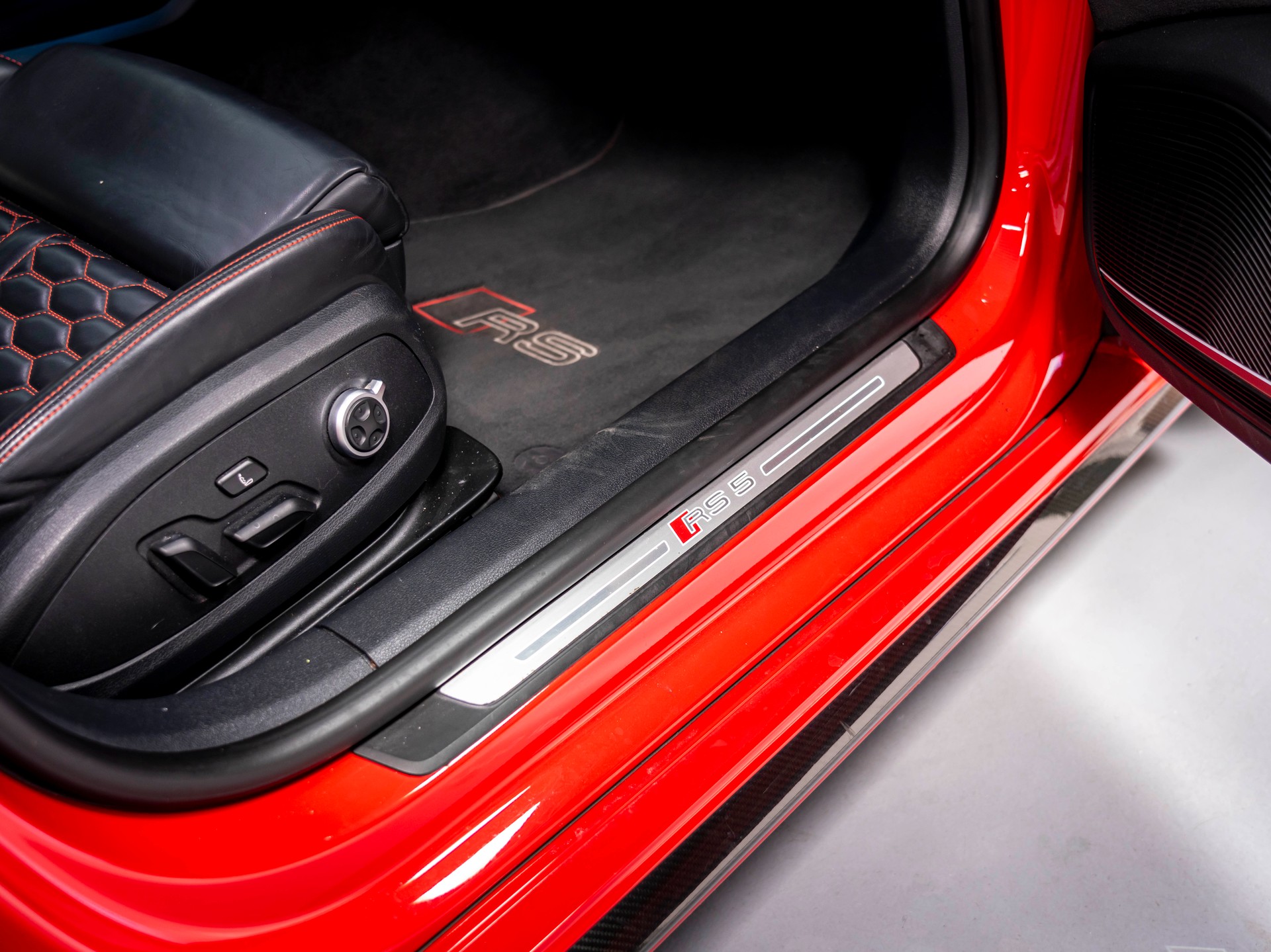AUDI RS5 Sportback 2.9 TFSI quattro tiptronic-image-28
