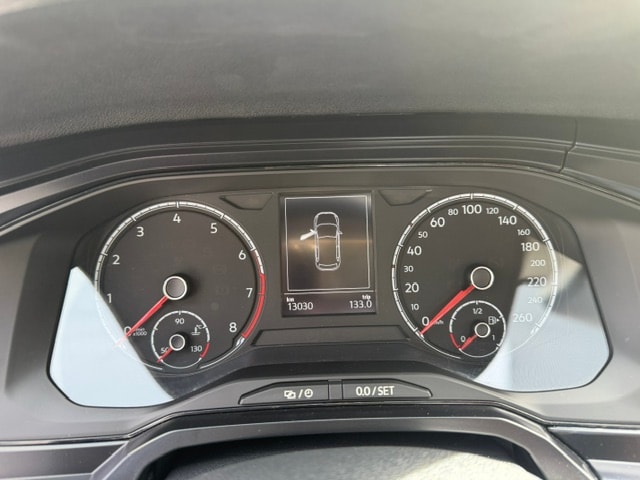 VW Polo 1.0 BMT Trendline-image-8