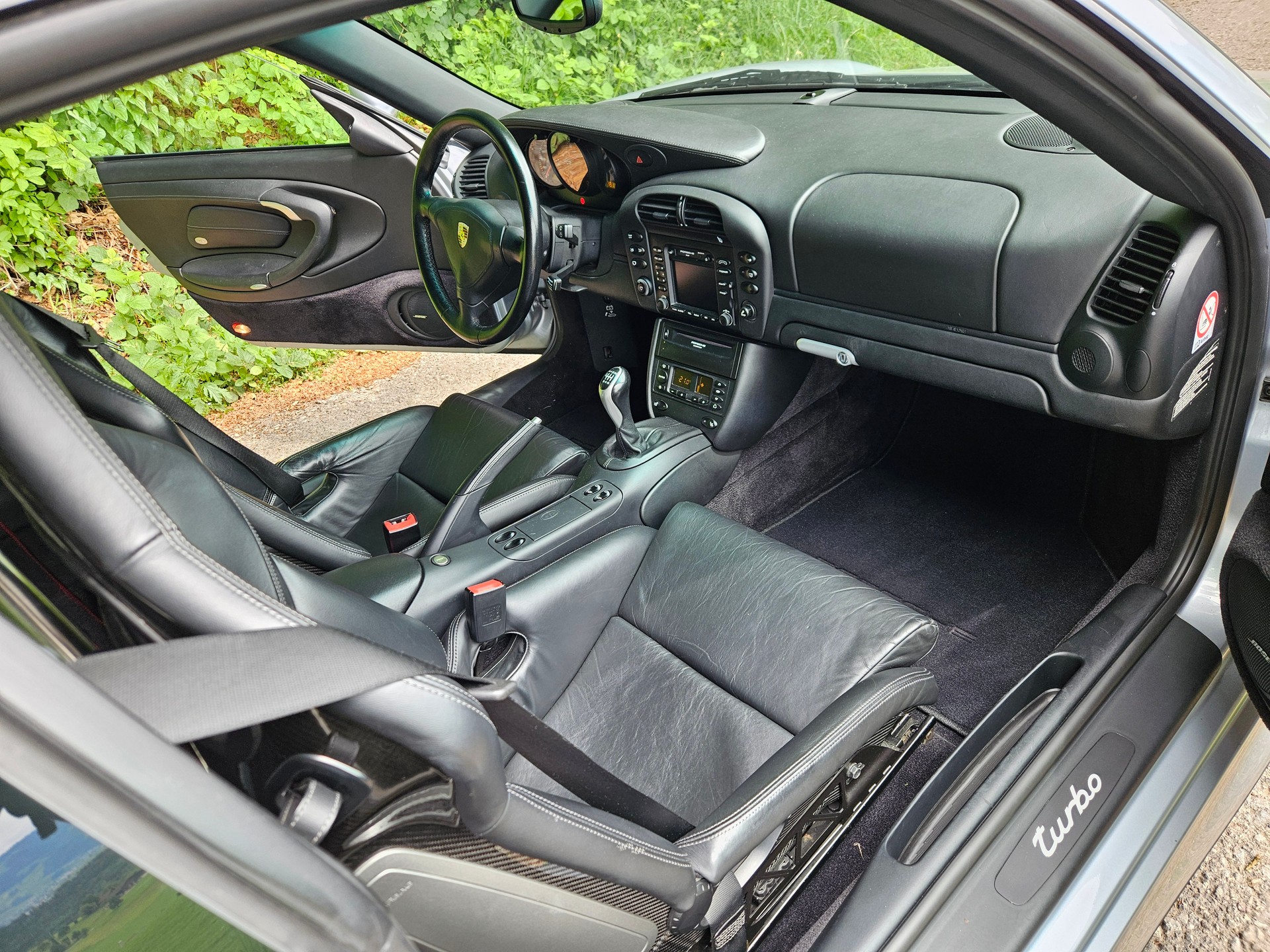 PORSCHE 3.6 Turbo-image-8