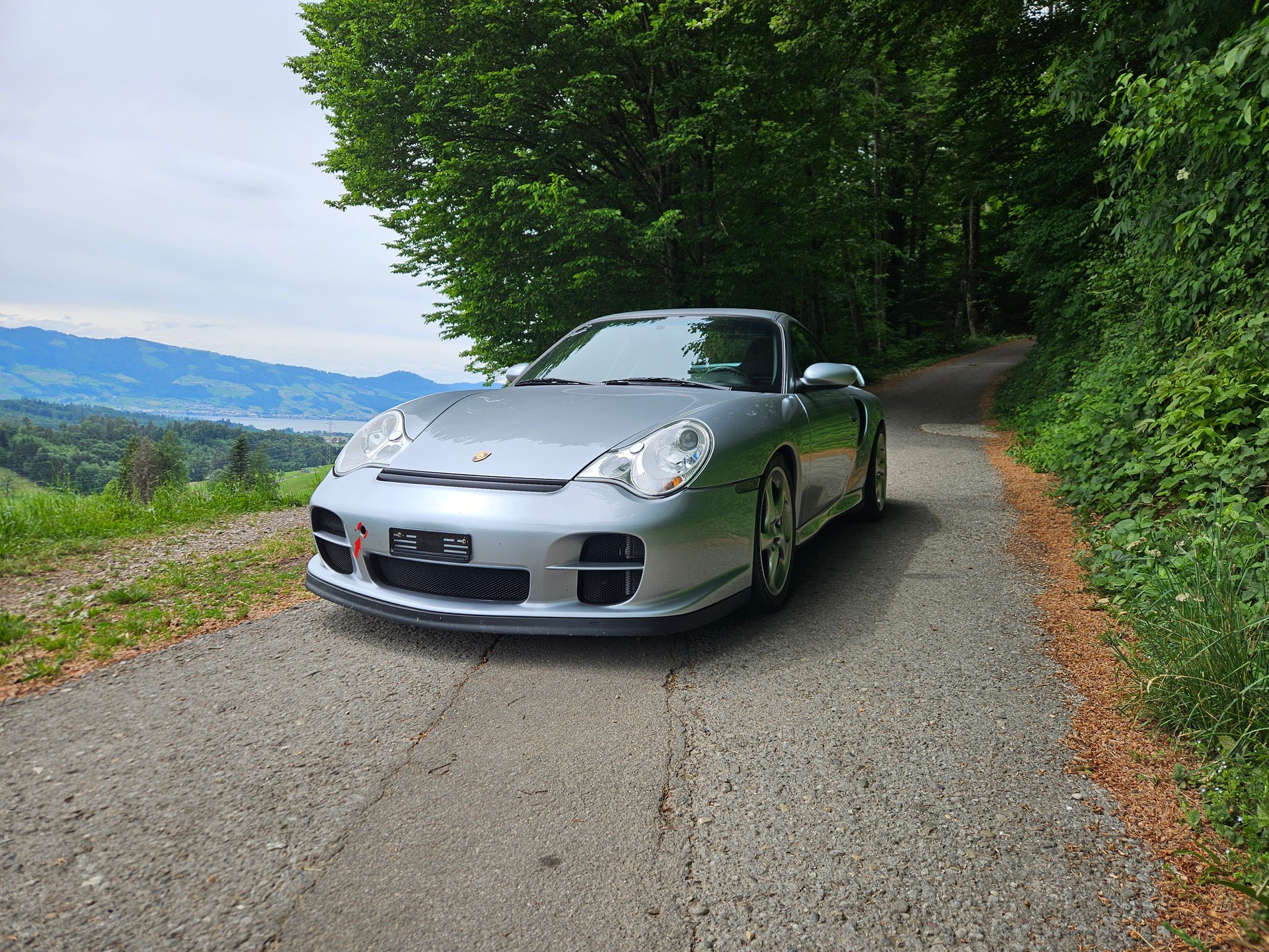PORSCHE 3.6 Turbo-image-5