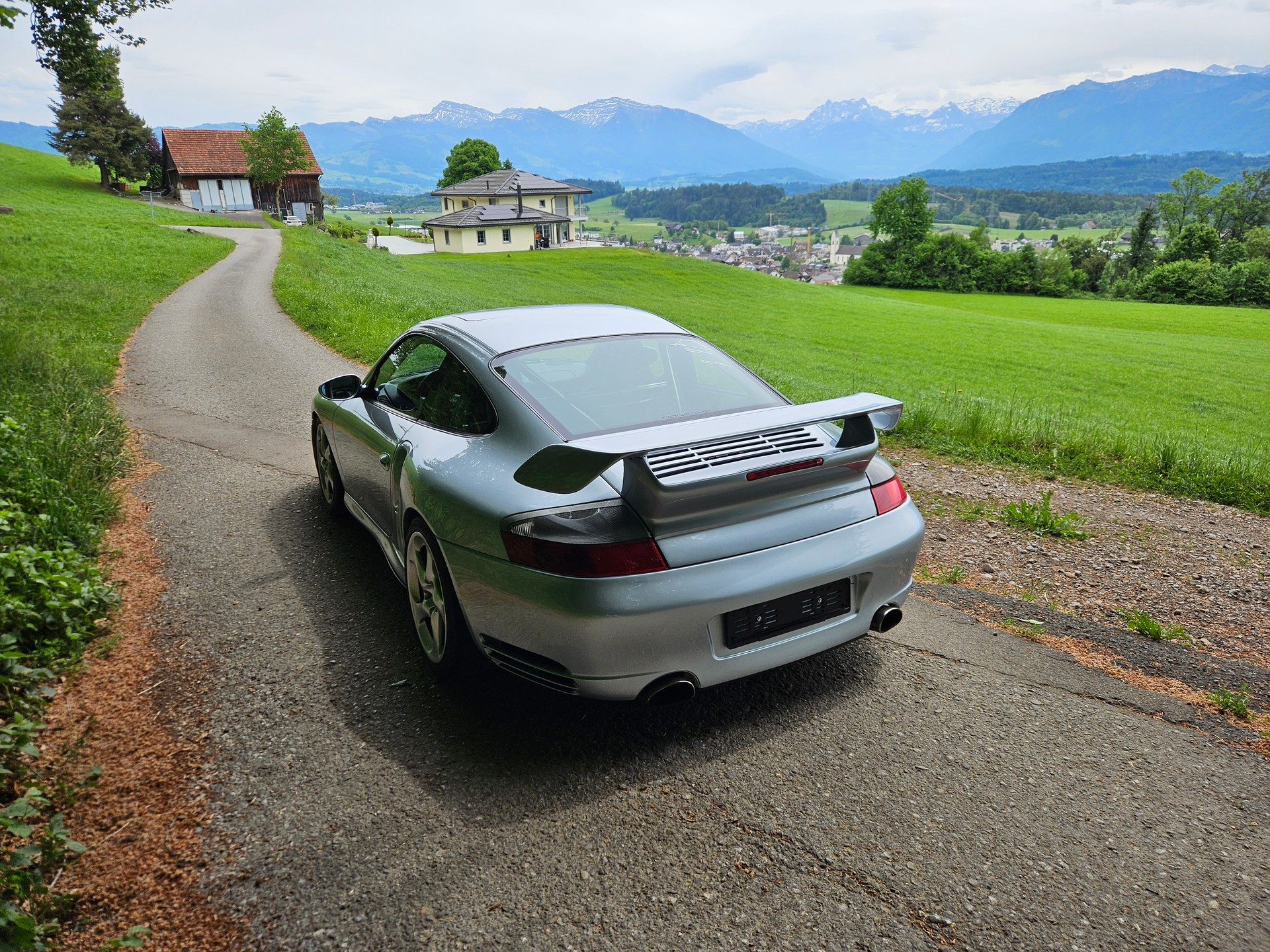PORSCHE 3.6 Turbo-image-2