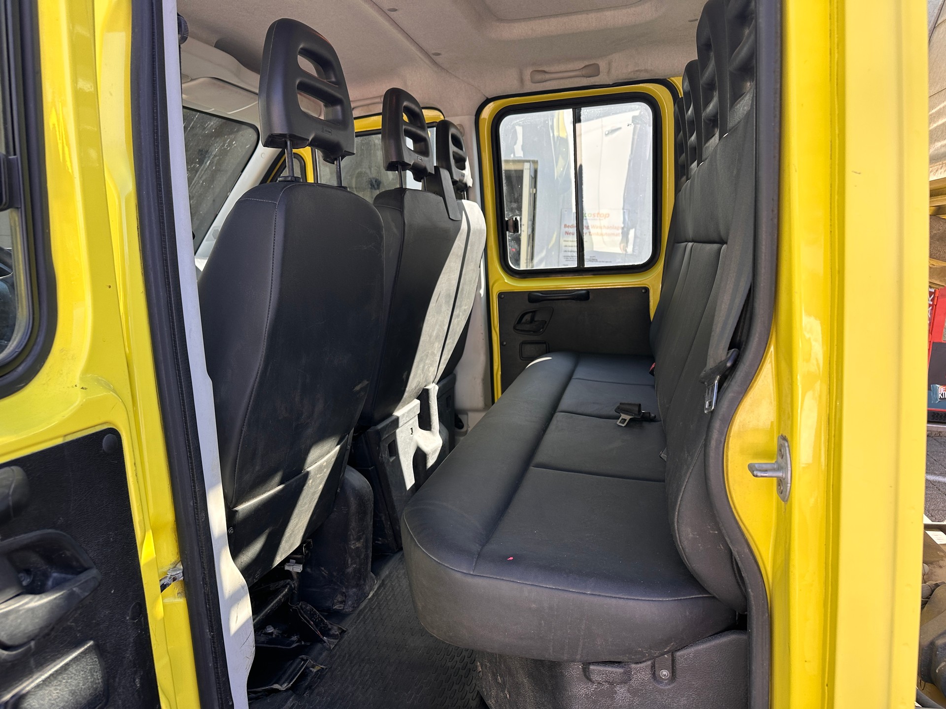 IVECO 35 S 15 D-image-9