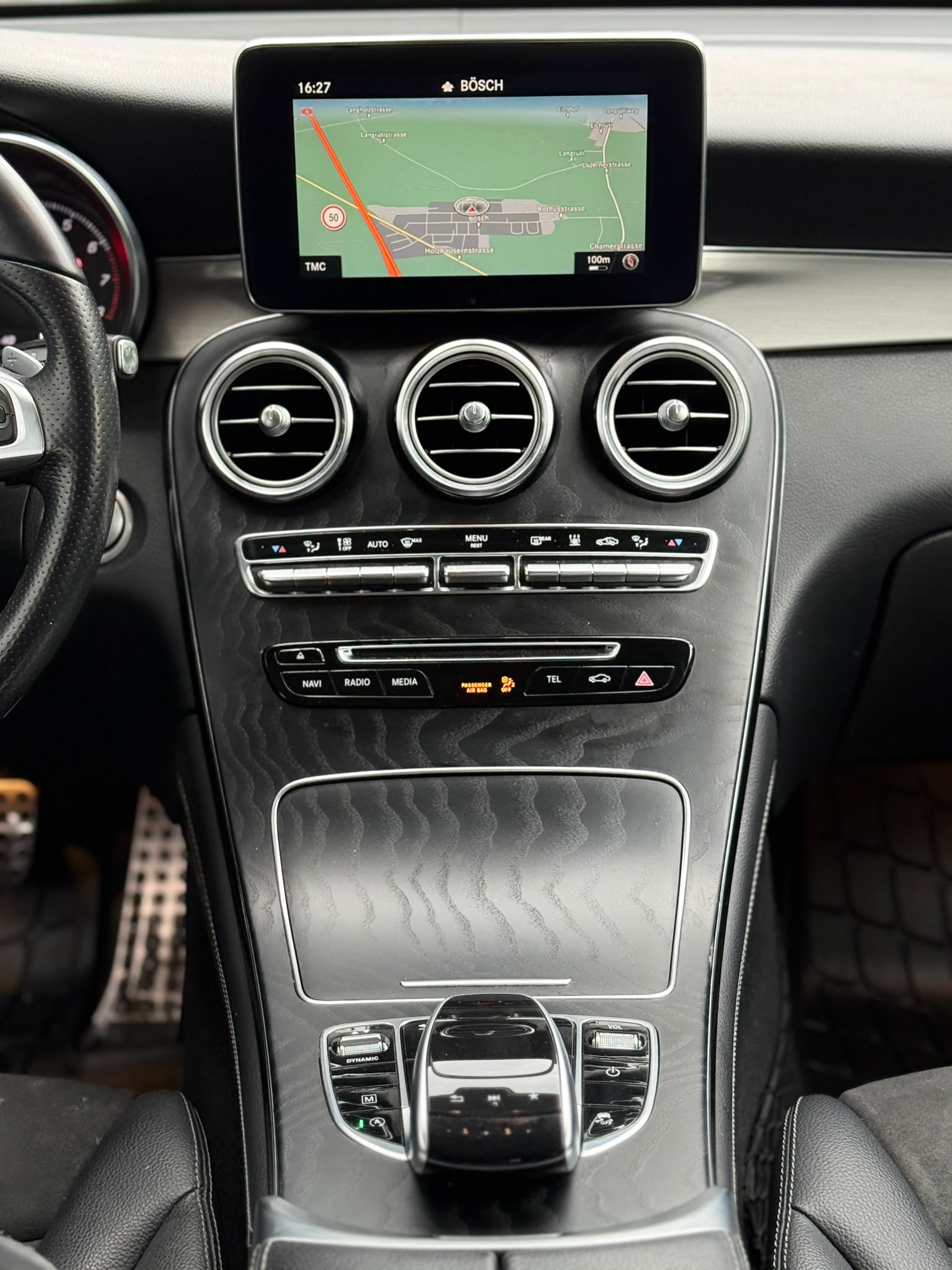 MERCEDES-BENZ GLC 300 AMG Line 4m-image-14