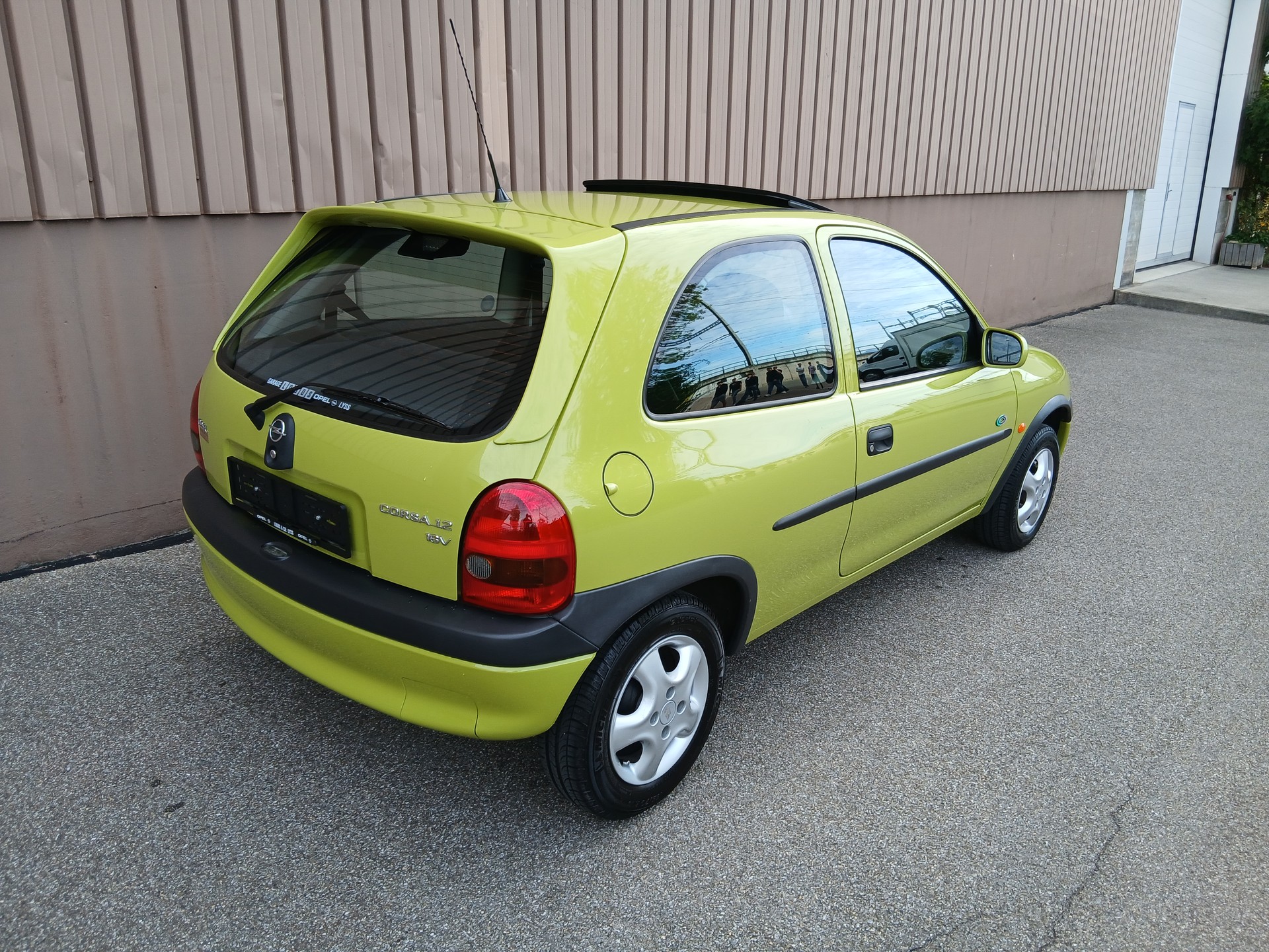 OPEL Corsa 1.2 16V Top-image-2