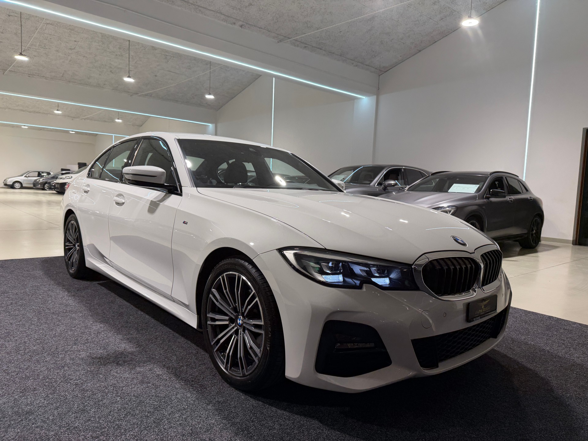 BMW 318i Steptronic M Sport-image-7