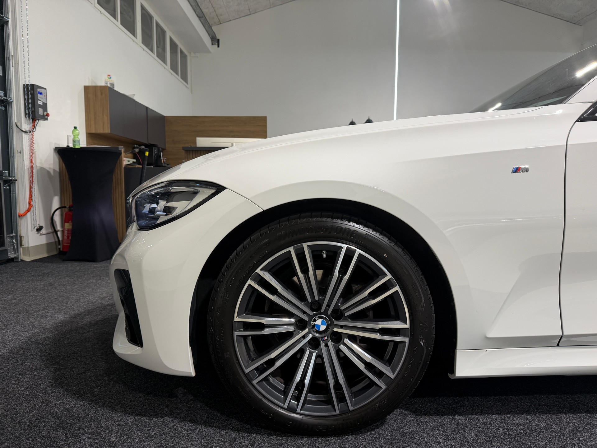 BMW 318i Steptronic M Sport-image-8