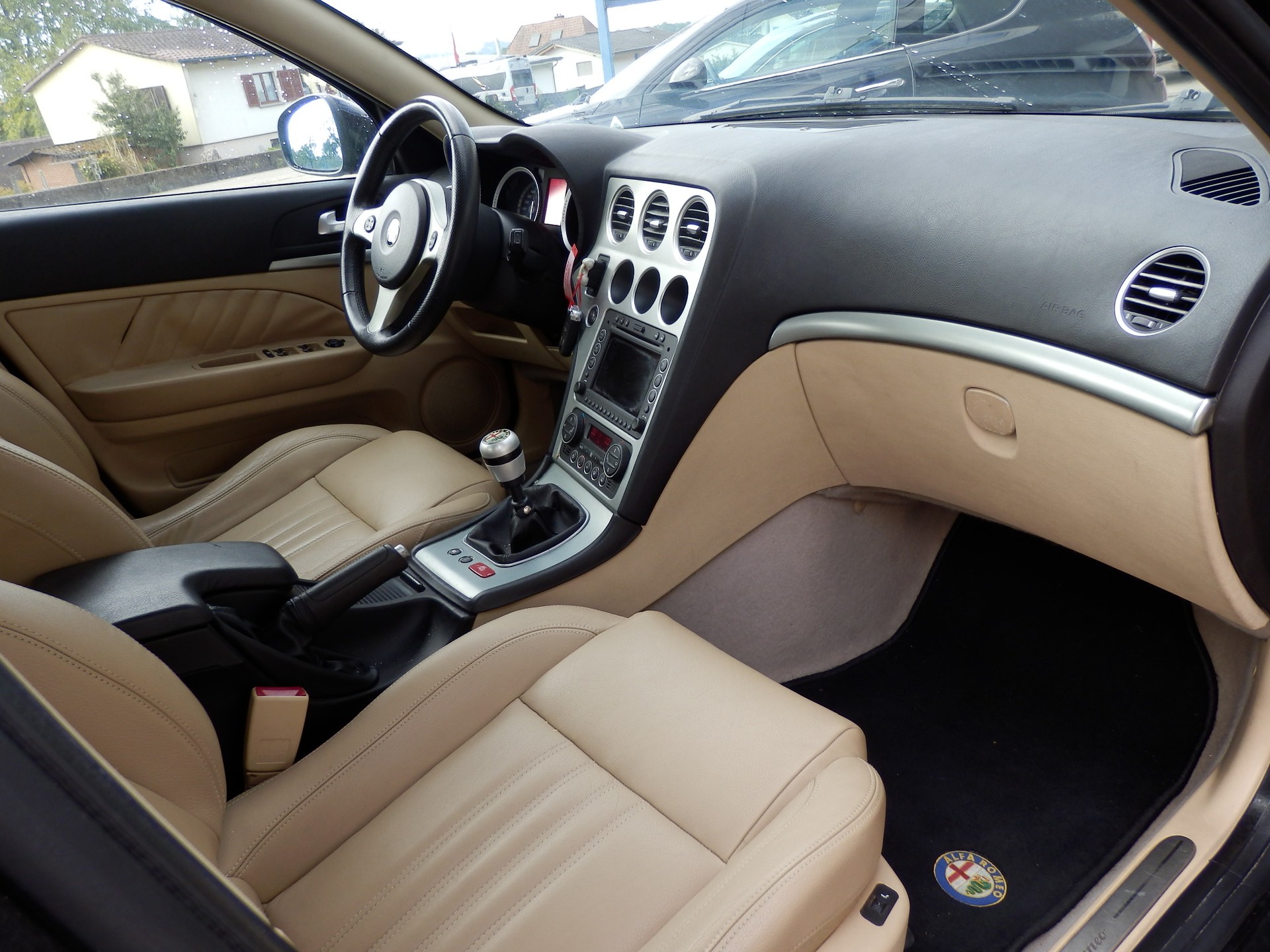 ALFA ROMEO 159-image-6