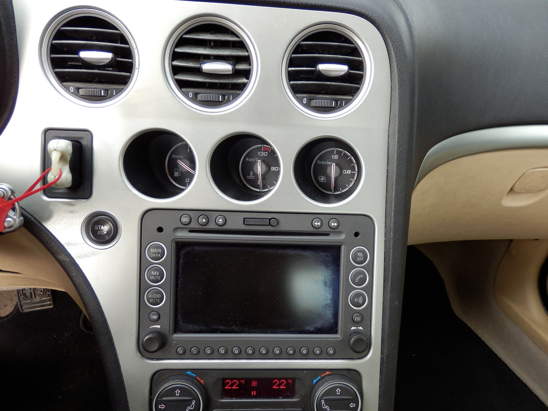 ALFA ROMEO 159-image-8