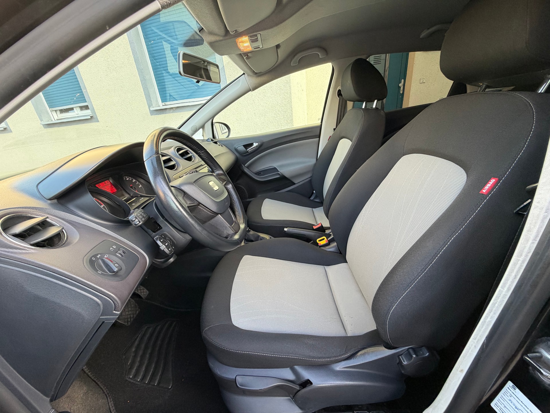 SEAT Ibiza 1.2 TSI Style DSG Automat *AUTOMAT*FRISCH MFK*KLIMA*KOMBI*-image-6