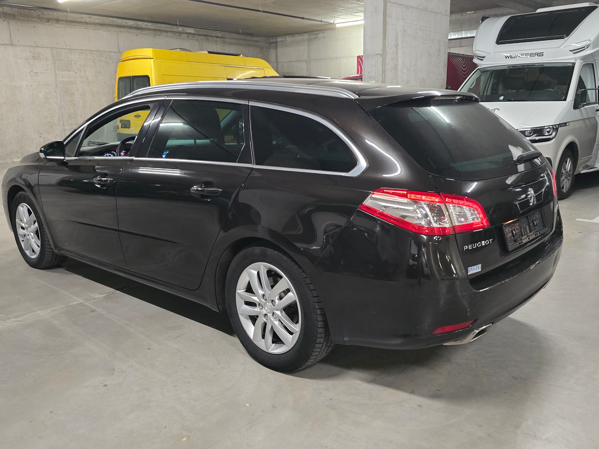 PEUGEOT 508 SW 2.2 HDI GT Automatic-image-9
