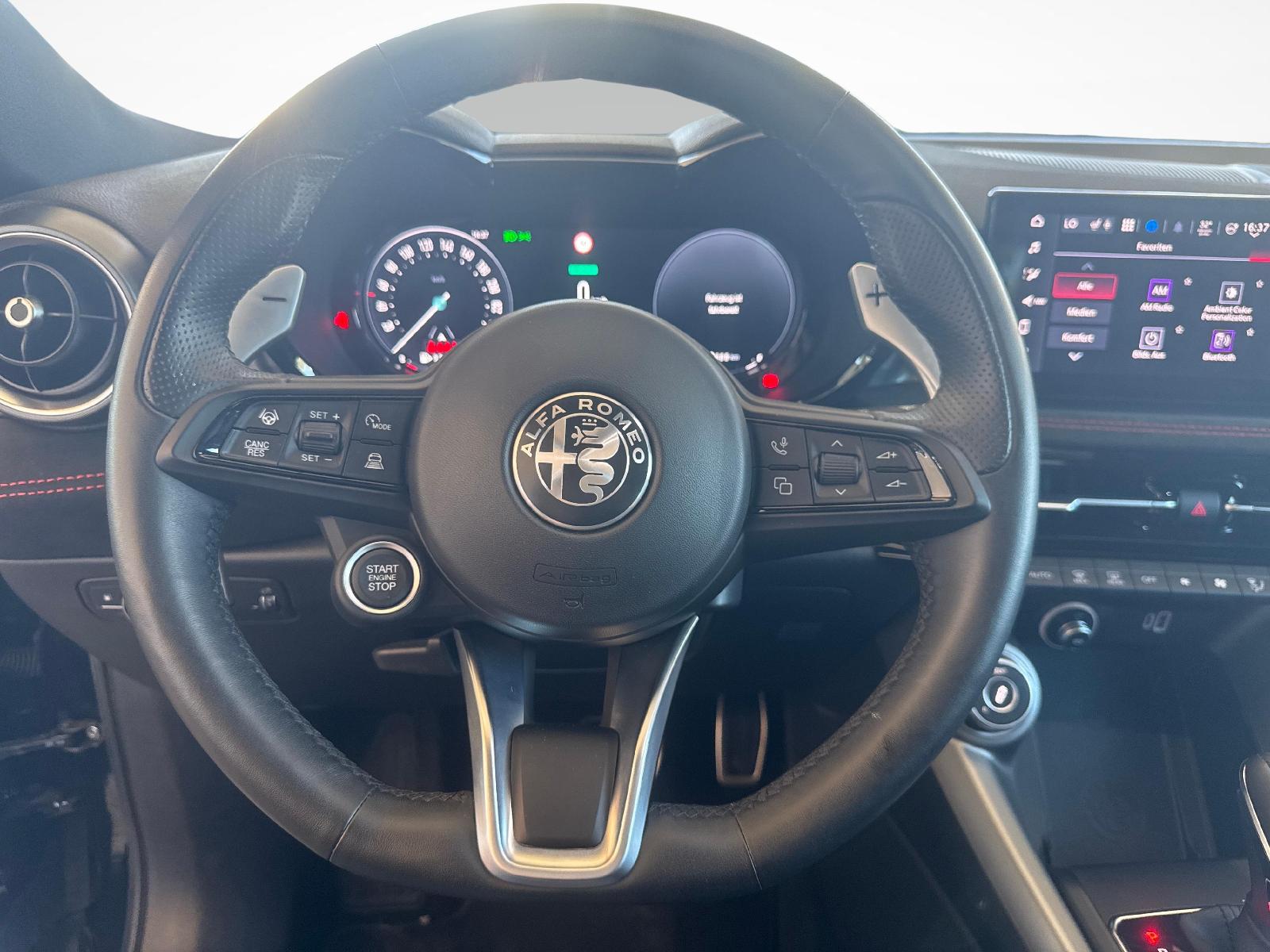 ALFA ROMEO Tonale 1.3 Plug-in Hybrid Veloce Q4-image-13