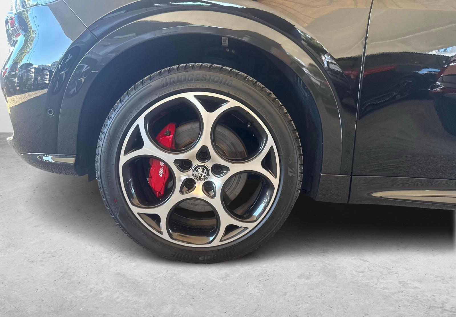 ALFA ROMEO Tonale 1.3 Plug-in Hybrid Veloce Q4-image-18