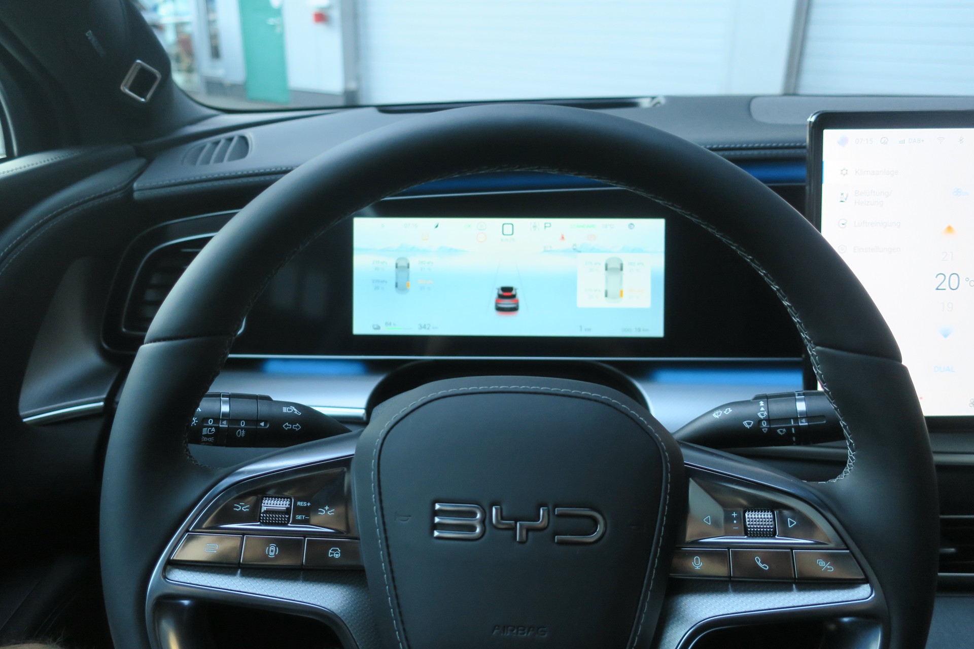 BYD Sealion 7 91,3 kWh Excellence AWD-image-15