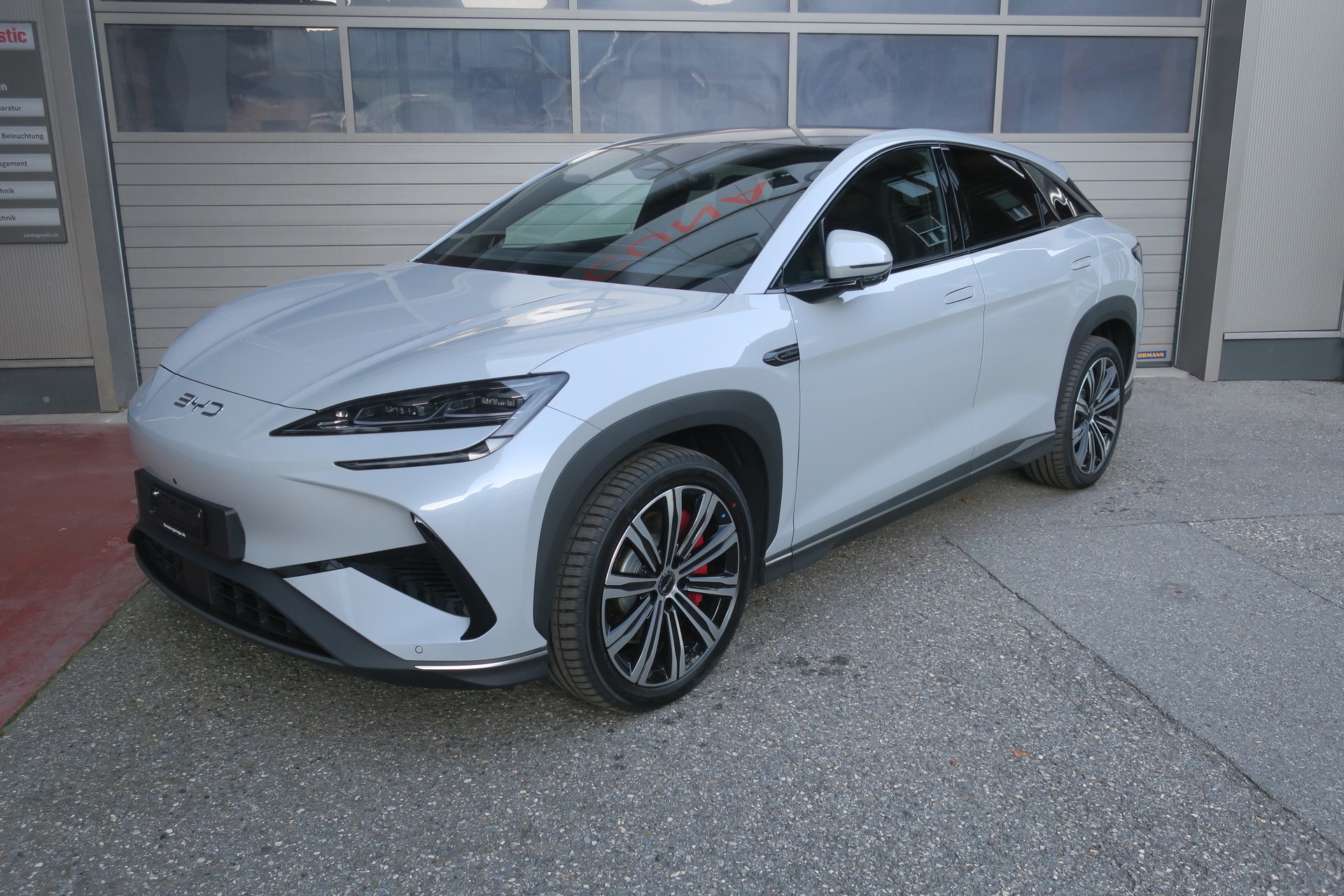 BYD Sealion 7 91,3 kWh Excellence AWD-image-0