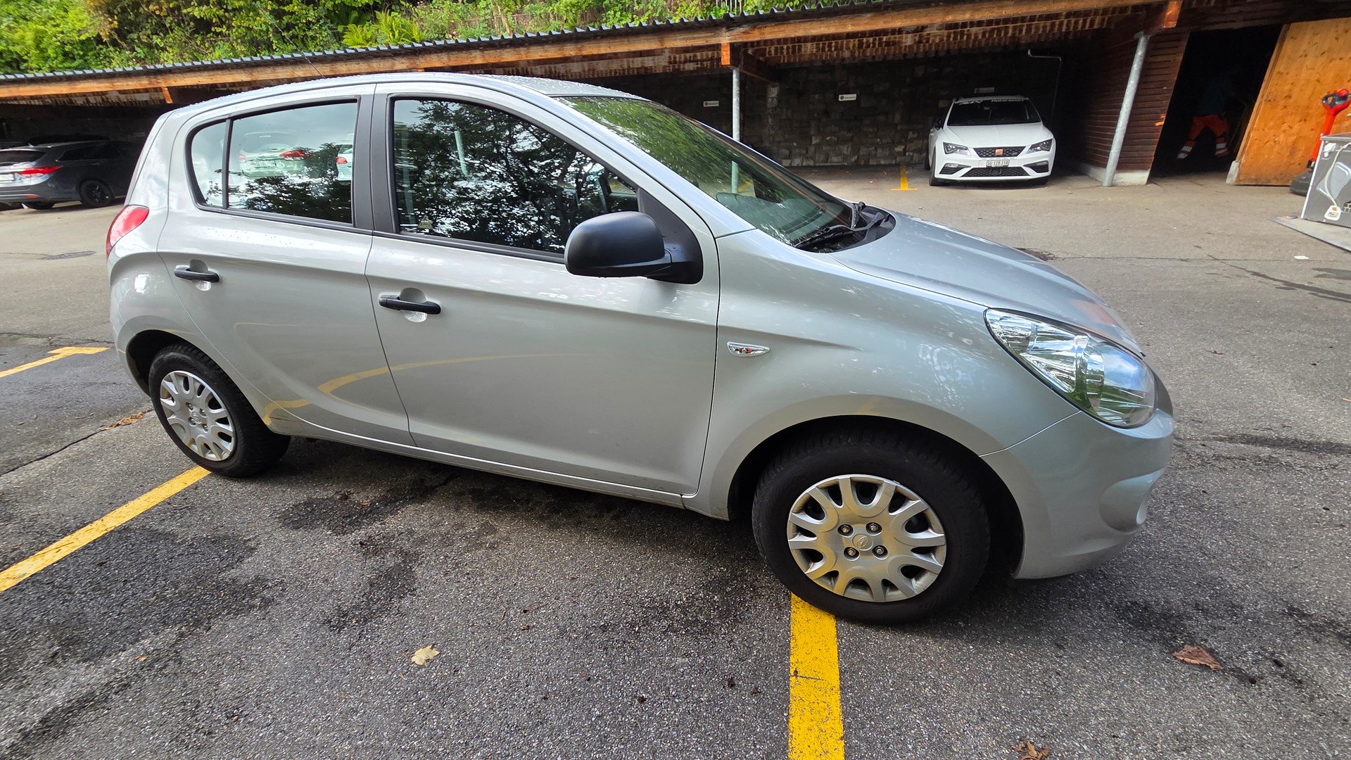 HYUNDAI i20 1.2 Comfort-image-4