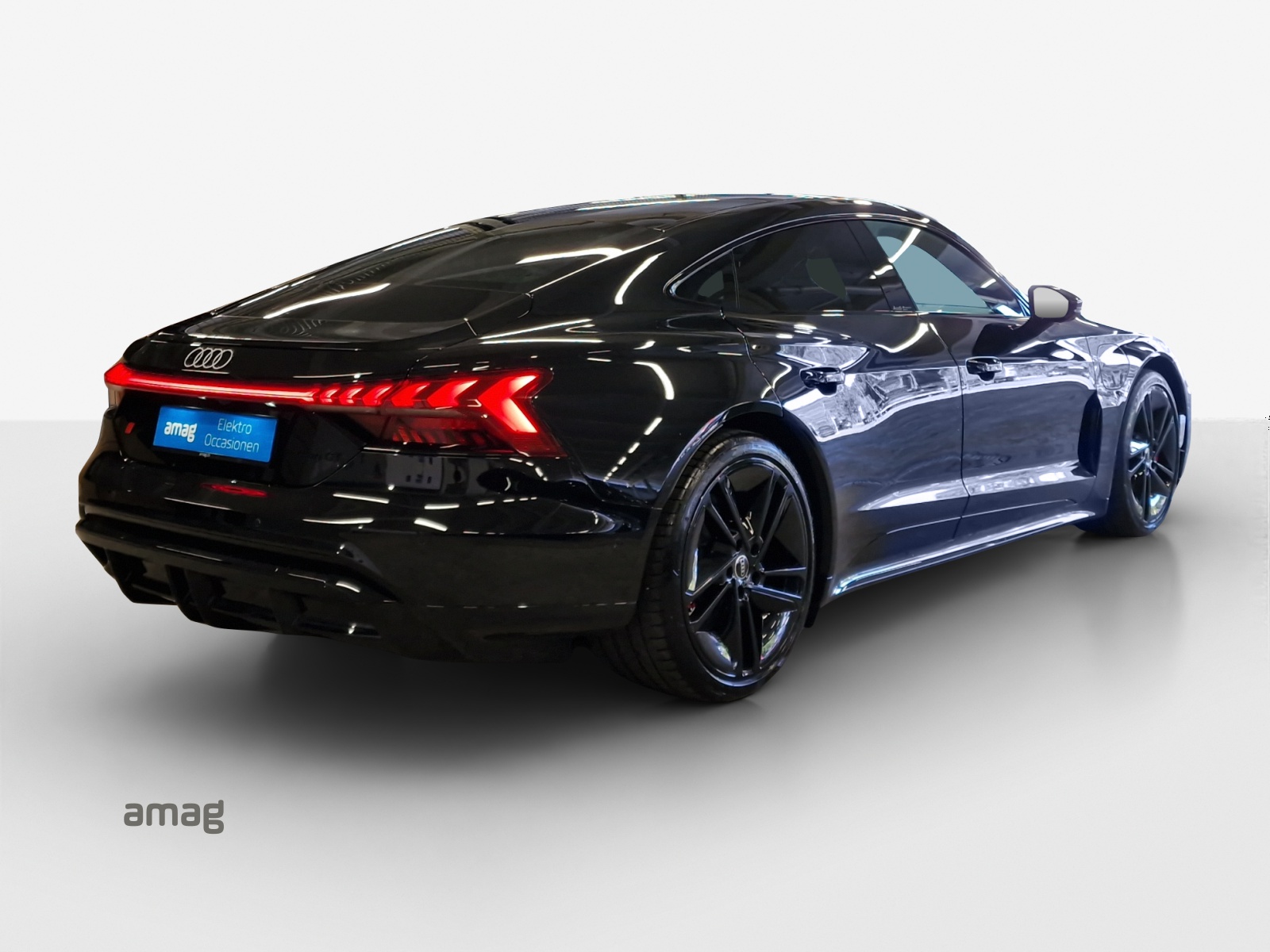 AUDI S e-tron GT quattro-image-4