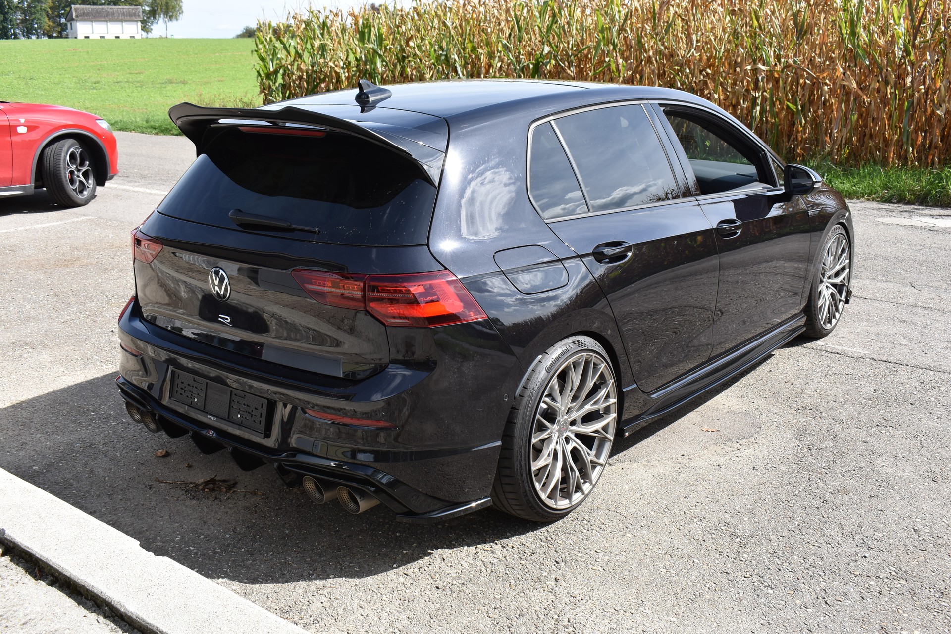 VW Golf 2.0 TSI R DSG 4Motion-image-6
