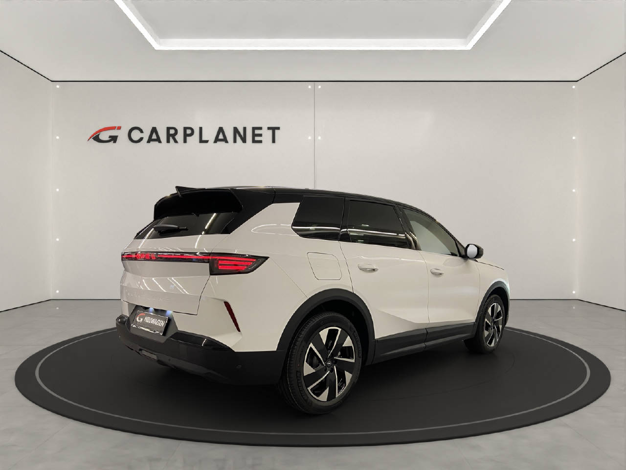 OPEL Grandland 1.2 T HEV GS-image-3