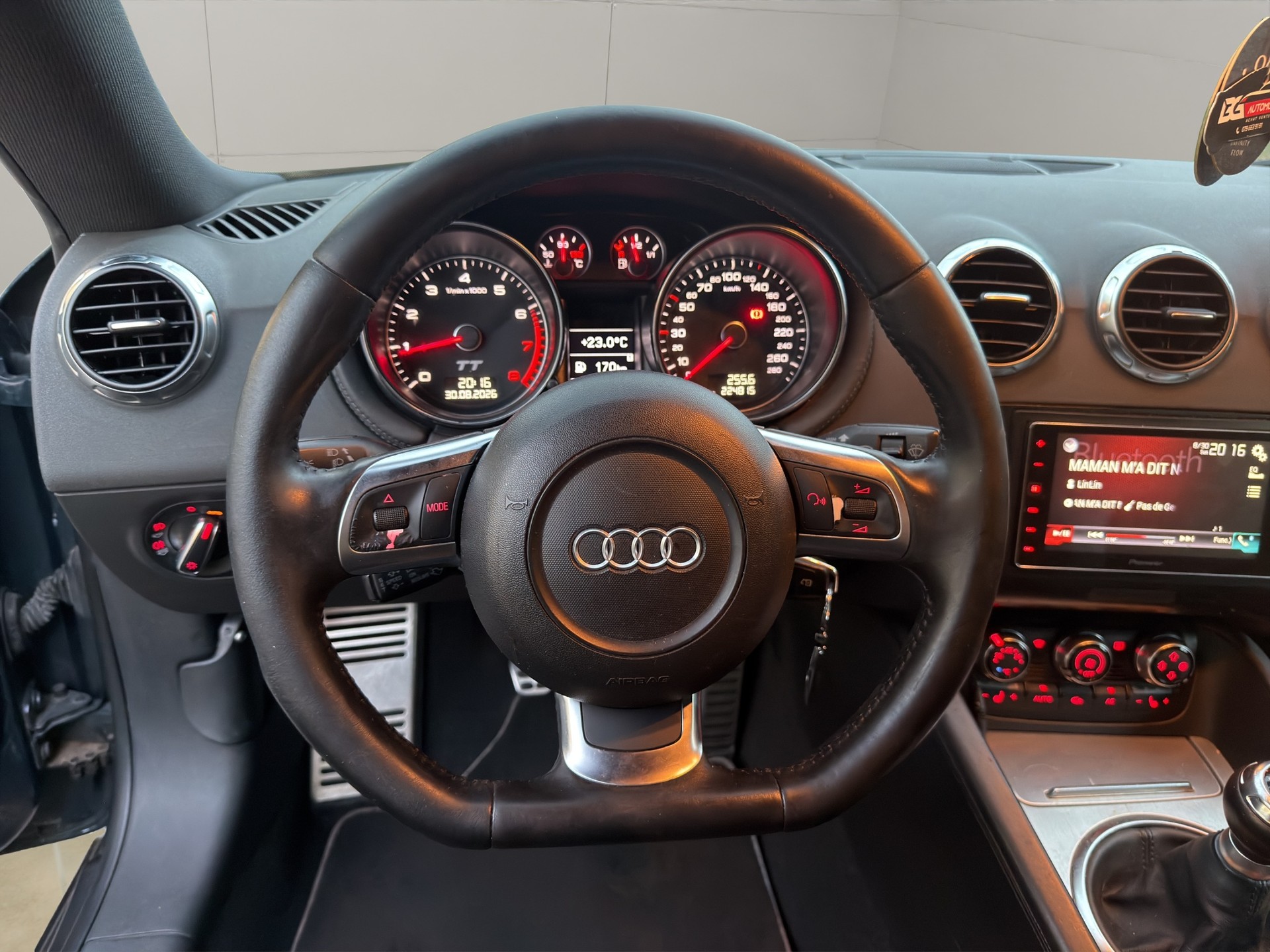 AUDI TT Coupé 2.0 TFSI-image-15