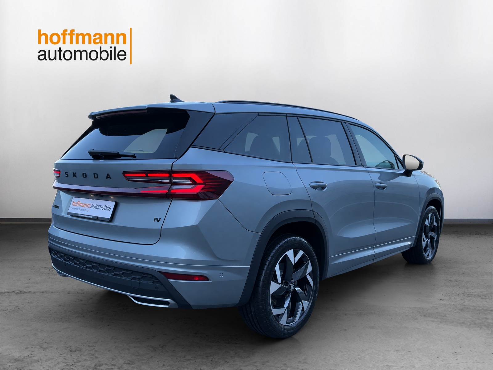 SKODA Kodiaq 2.0 TSI Sportline 4x4-showroom-element-3