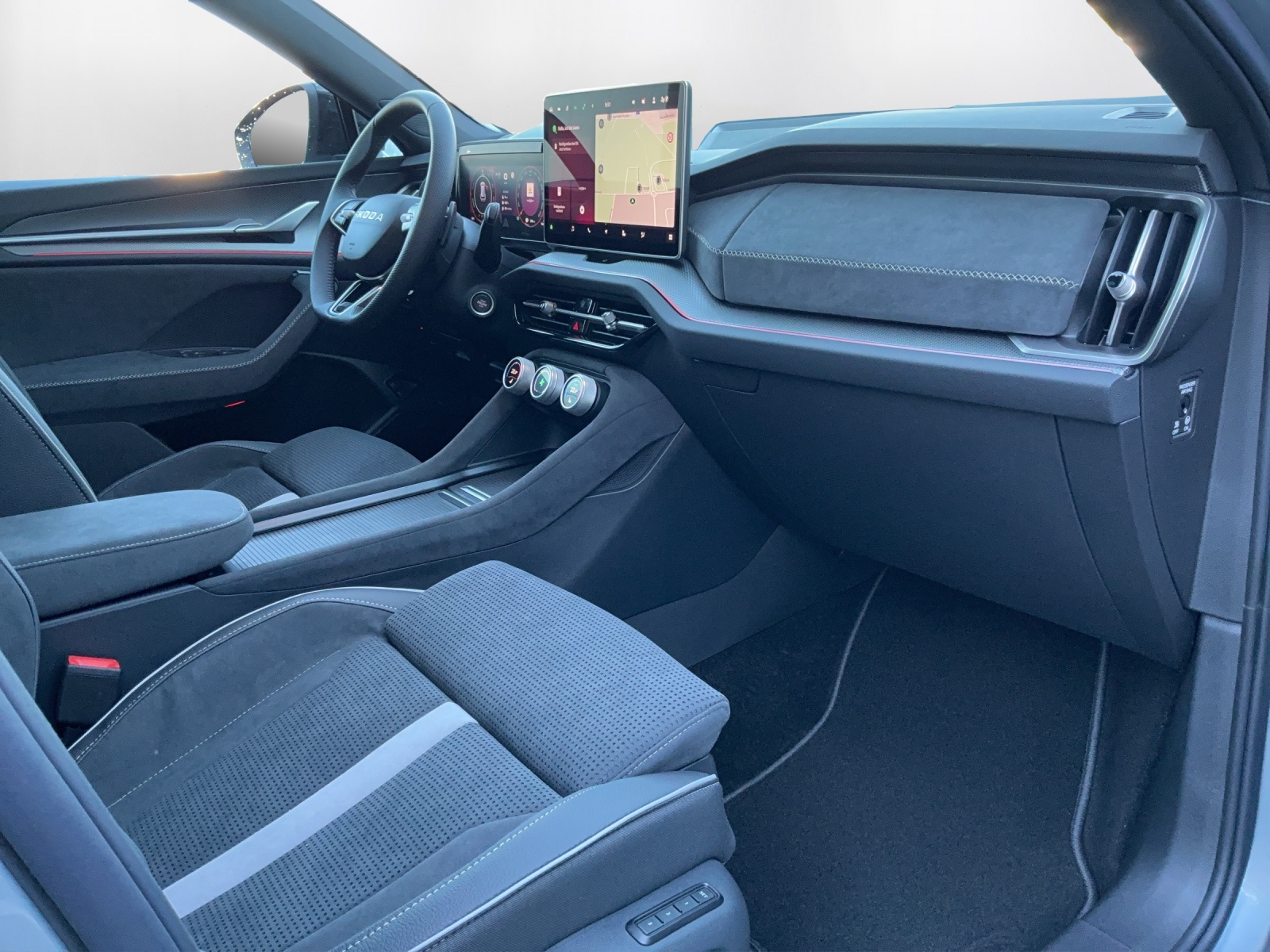 SKODA Kodiaq 1.5 TSI PHEV Sportline-image-13